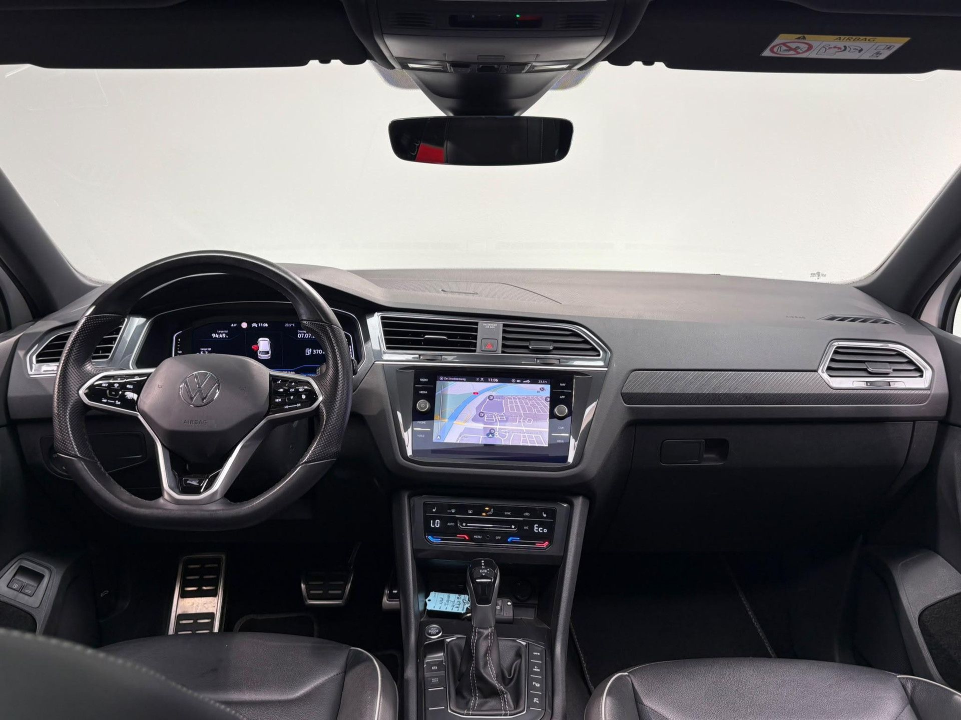 Volkswagen Tiguan met kenteken KKZ-75-H – interieur