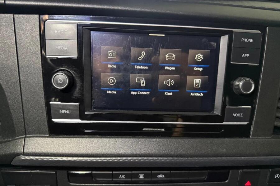 Volkswagen Transporter met kenteken VGS-86-L – detailfoto