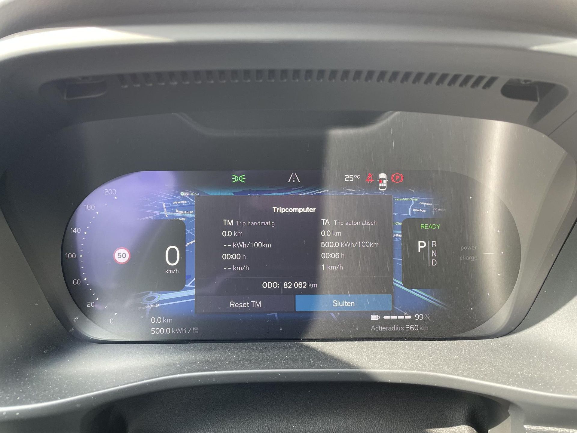 Volvo C40 met kenteken S-160-KS – dashboard