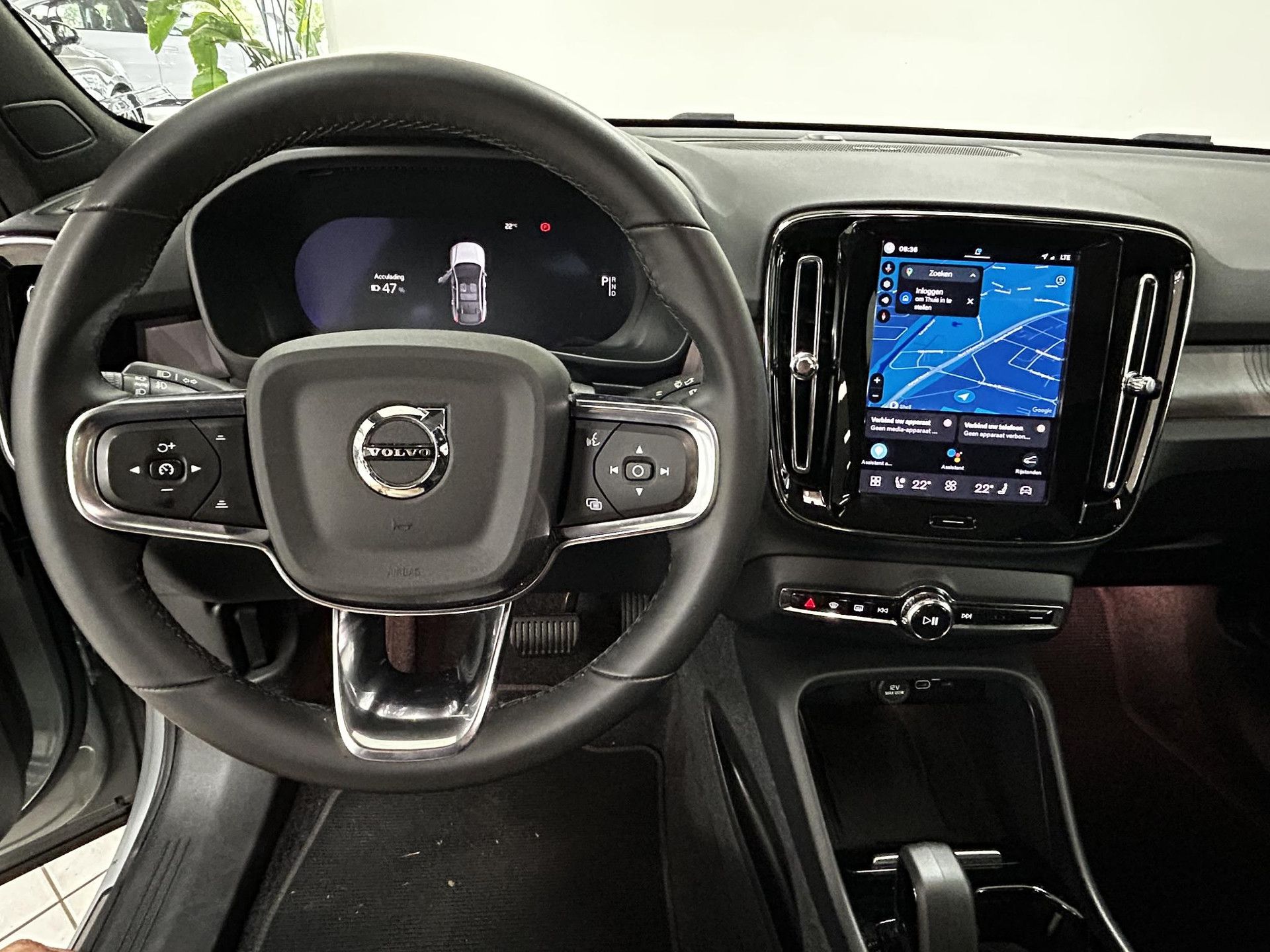 Volvo C40 met kenteken X-448-RN – interieur