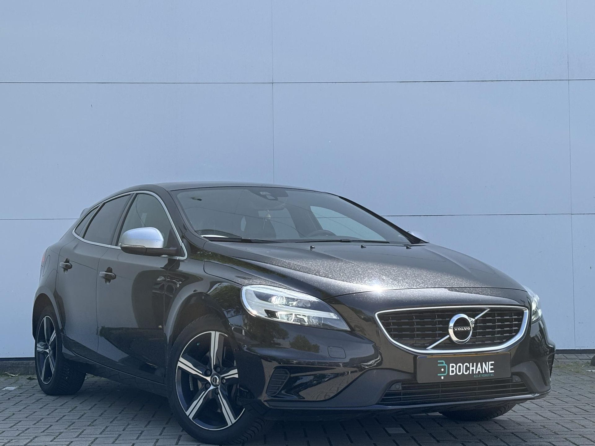 Volvo V40 met kenteken H-794-GG – dashboard