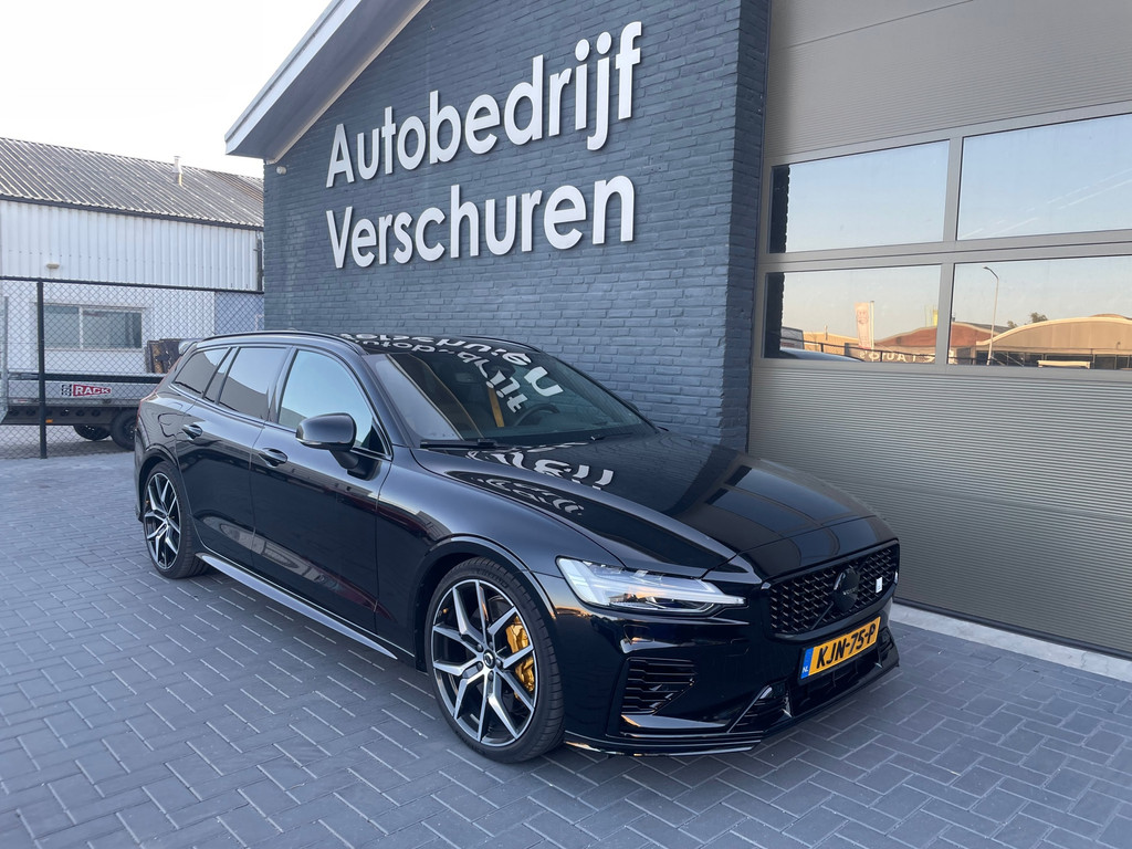 Volvo V60 met kenteken KJN-75-P – achteraanzicht