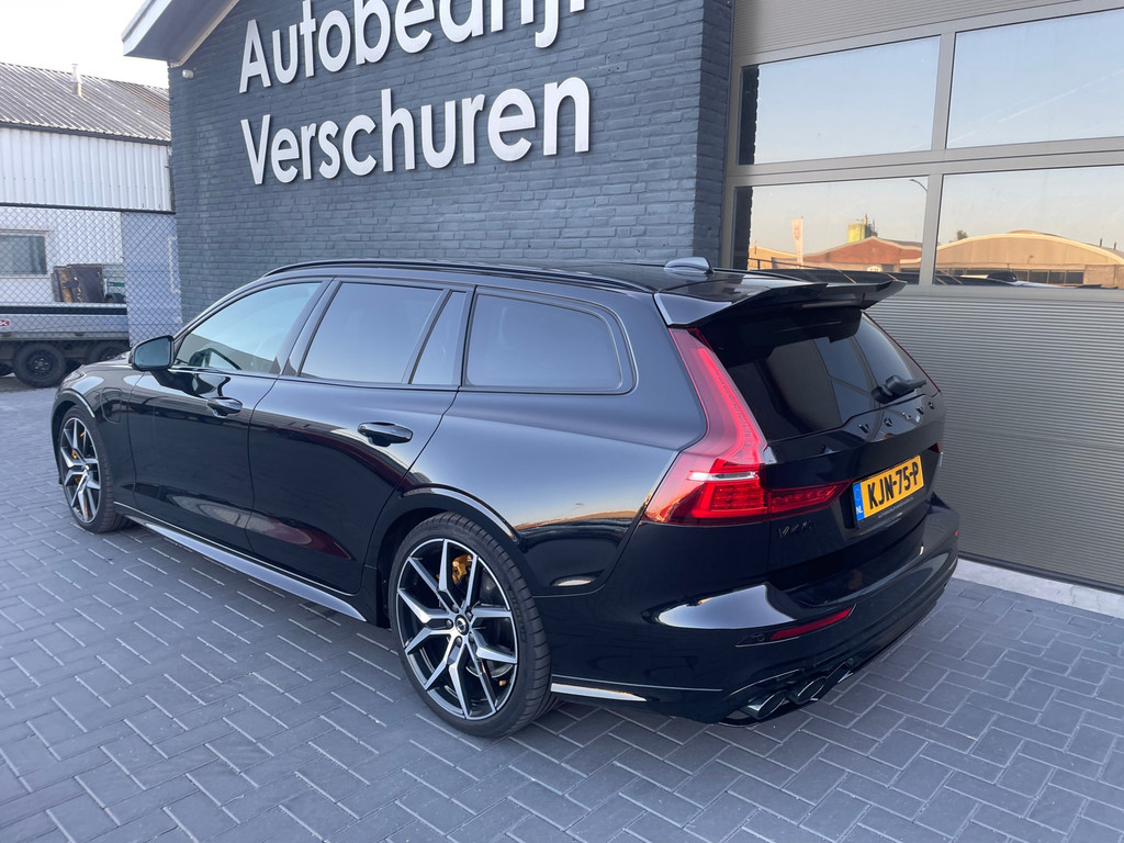 Volvo V60 met kenteken KJN-75-P – dashboard