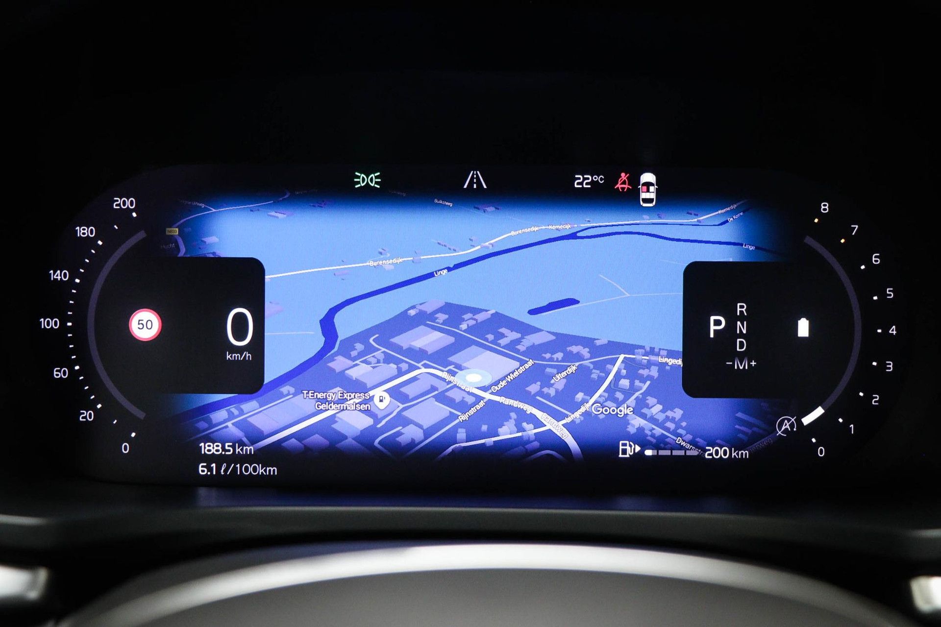 Volvo V60 met kenteken R-035-RK – dashboard