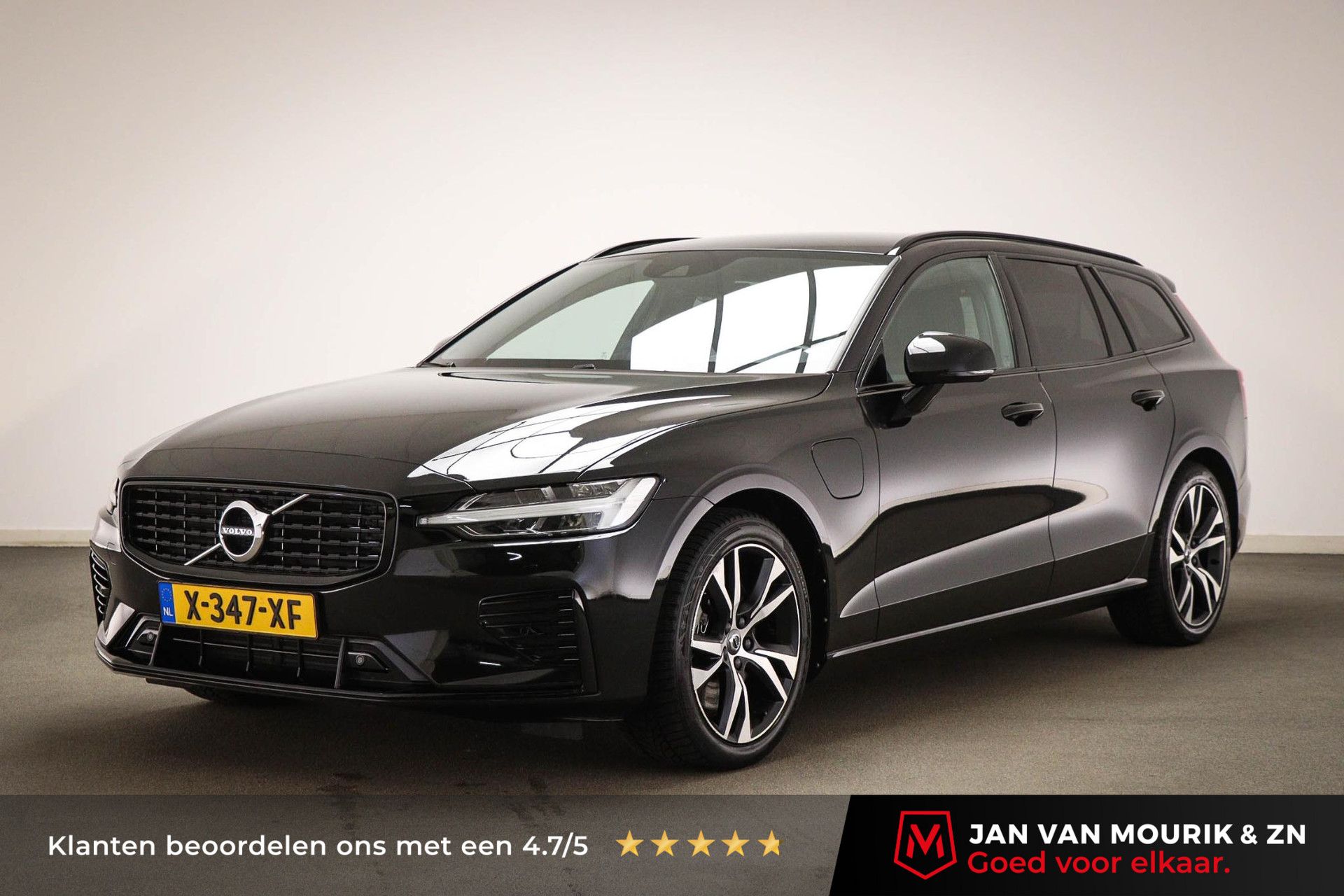 Volvo V60 met kenteken X-347-XF – vooraanzicht