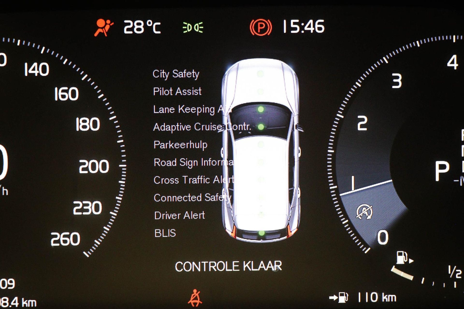 Volvo XC40 met kenteken X-563-FV – detailfoto