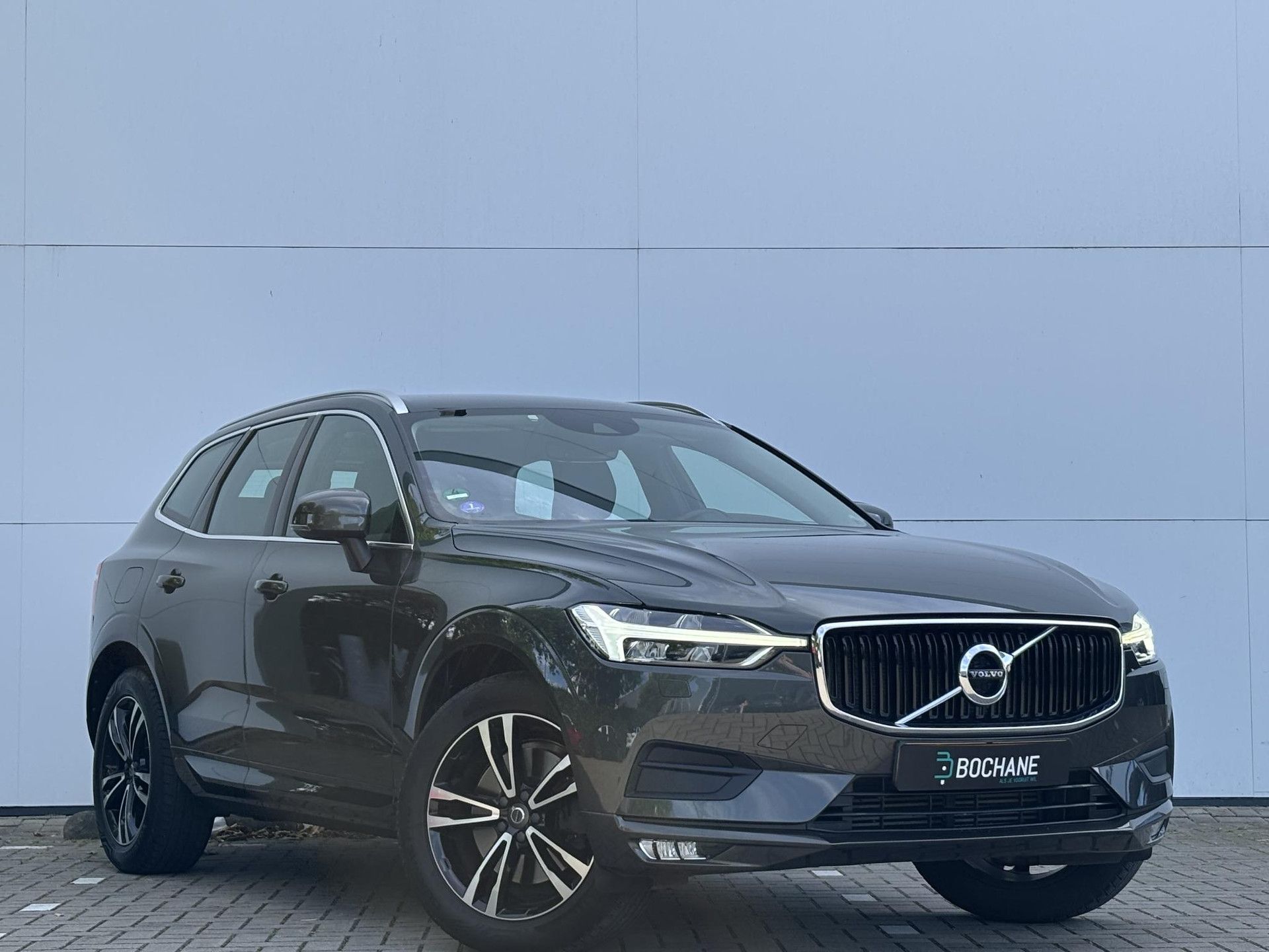 Volvo XC60 met kenteken TS-427-J – detailfoto
