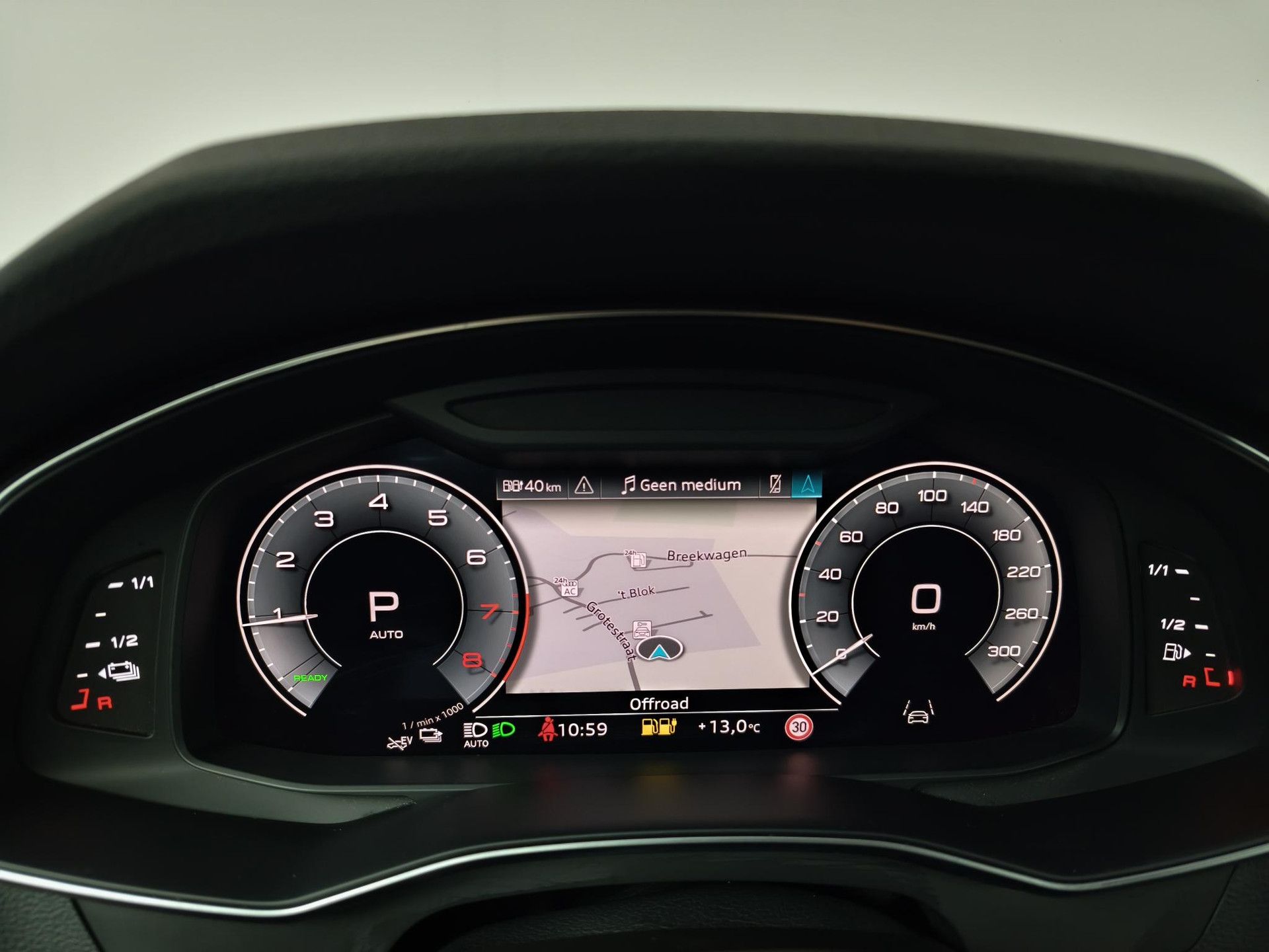 Audi A6 met kenteken HZP-26-X – dashboard