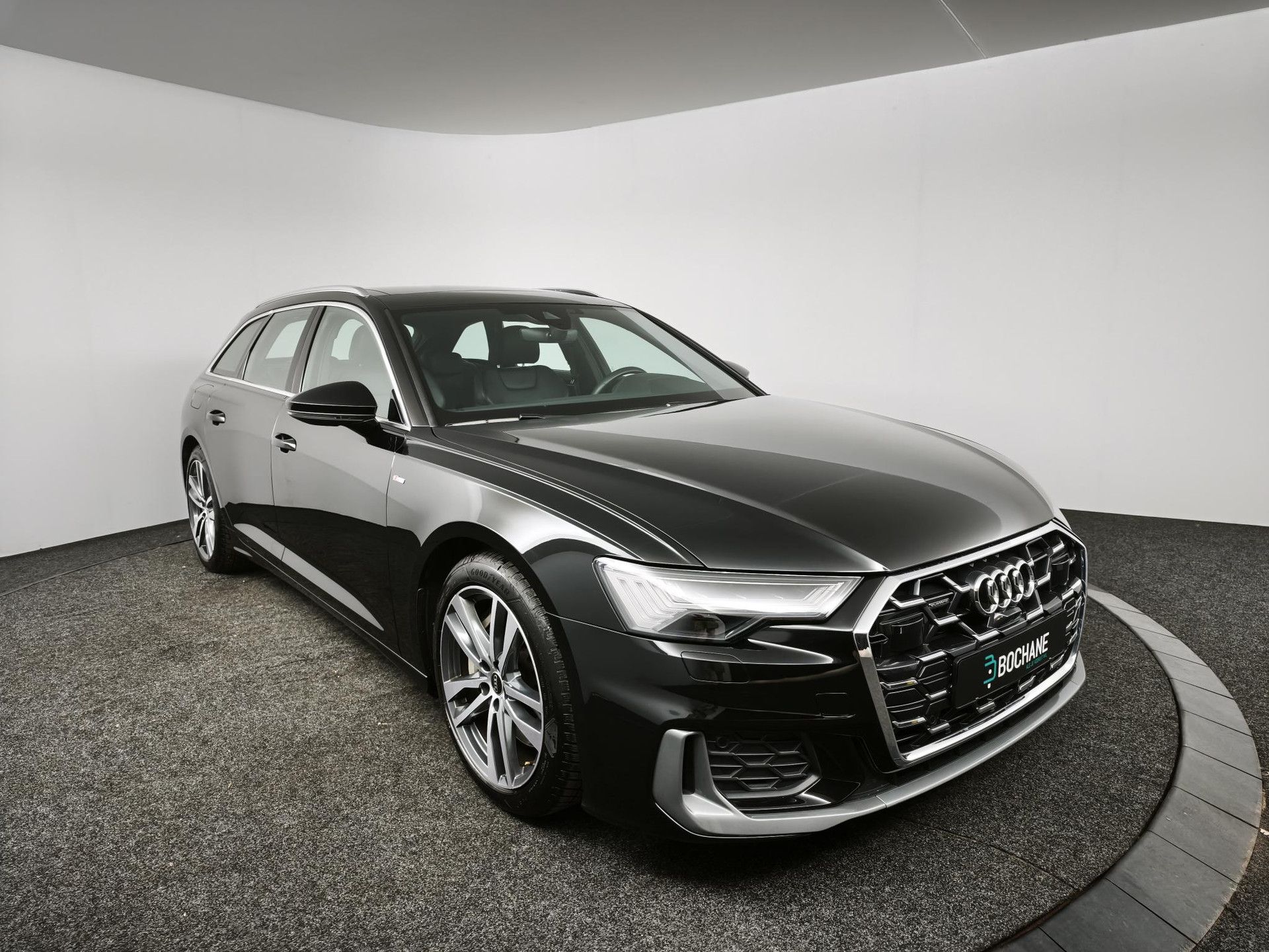 Audi A6 met kenteken KRN-03-V – detailfoto
