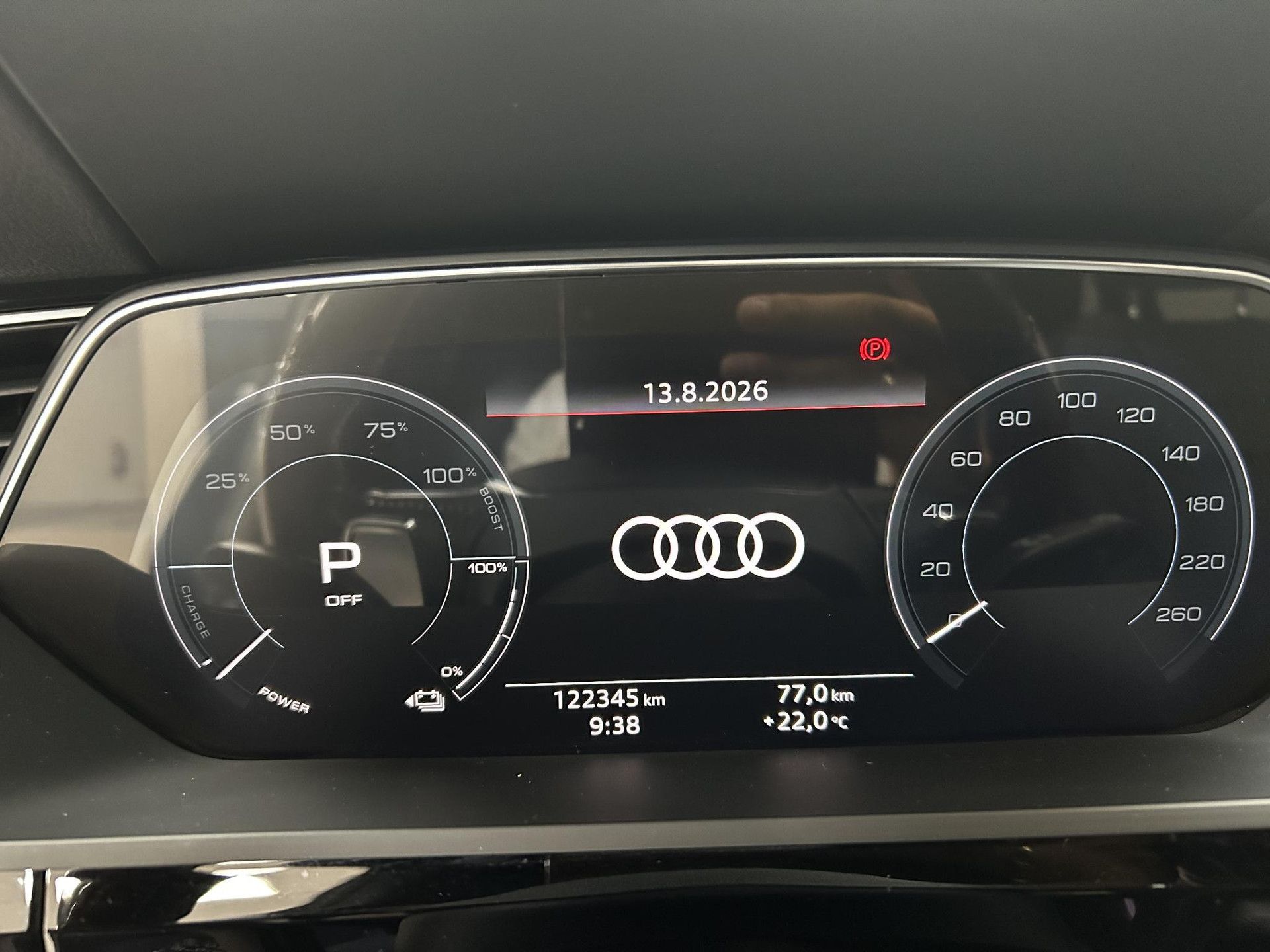 Audi e-tron met kenteken G-179-FR – dashboard