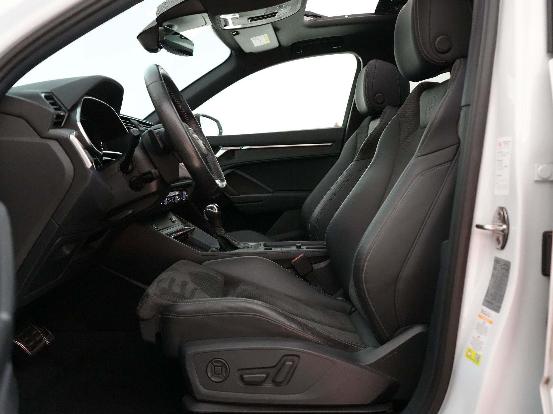 Audi Q3 – dashboard