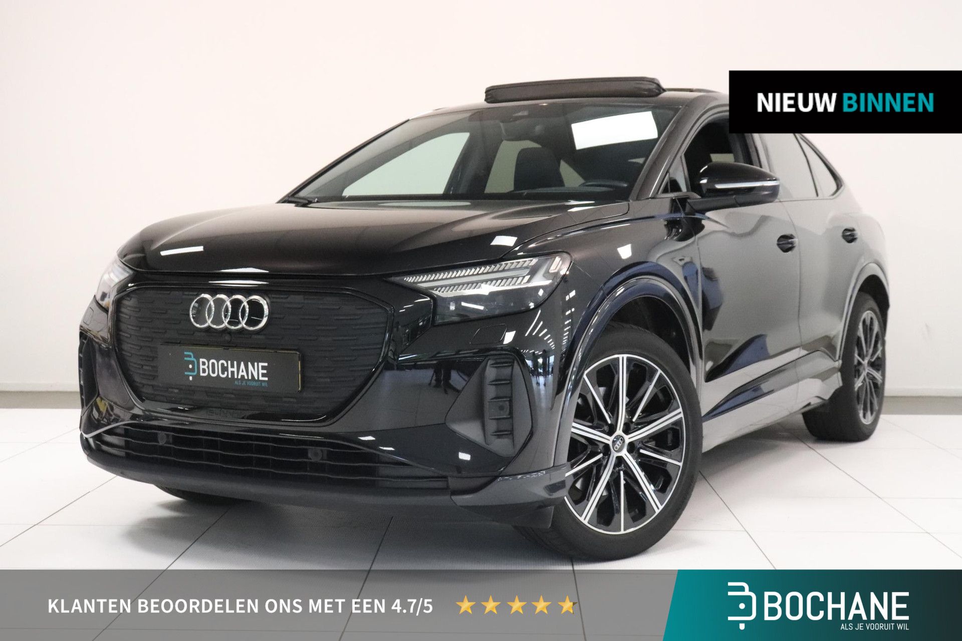Audi Q4Sportbacke-tron met kenteken T-284-JT – vooraanzicht