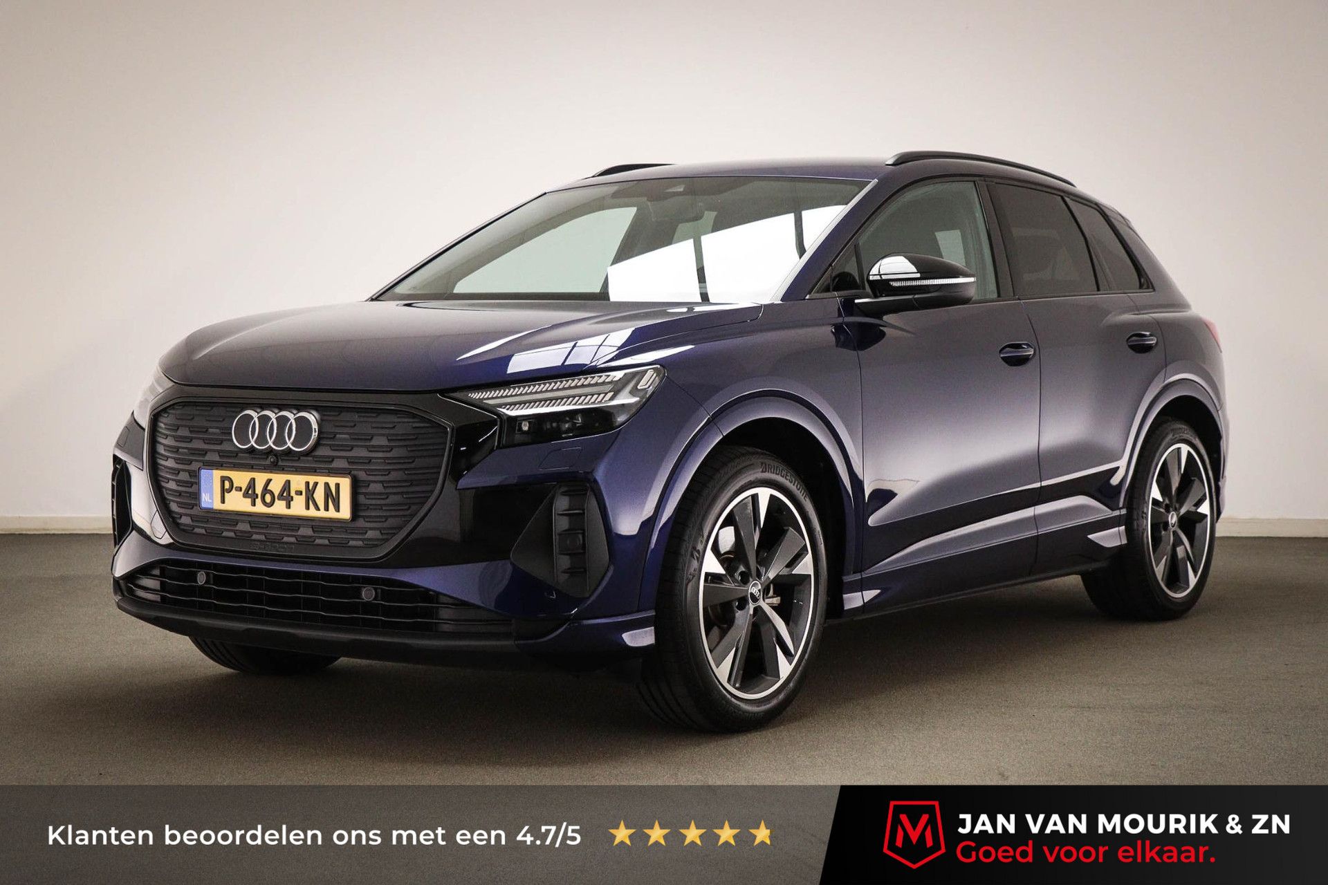 Audi Q4e-tron met kenteken P-464-KN – vooraanzicht