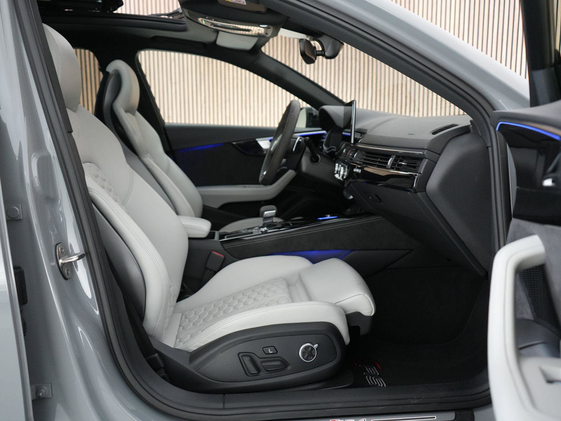 Audi RS4 – dashboard