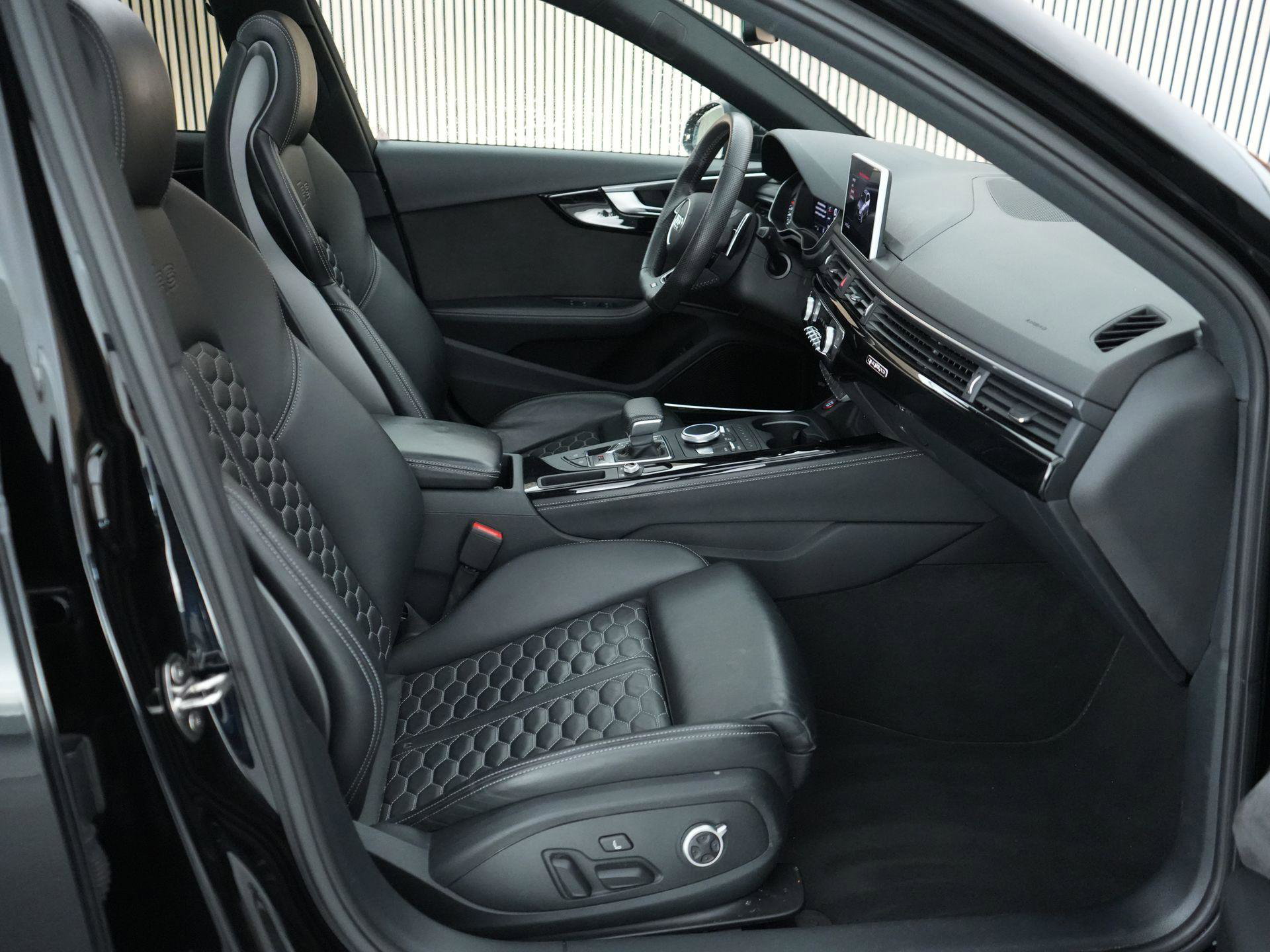 Audi RS4 – dashboard