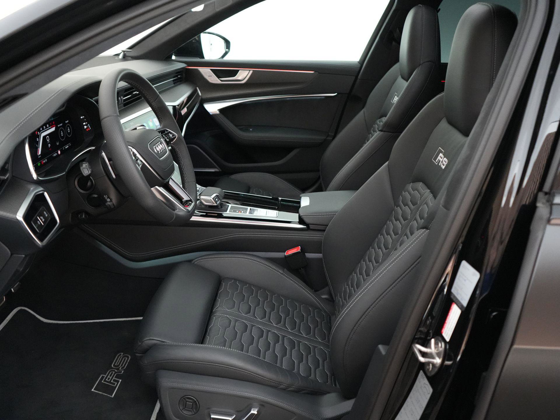 Audi RS6 met kenteken JHS-44-T – dashboard