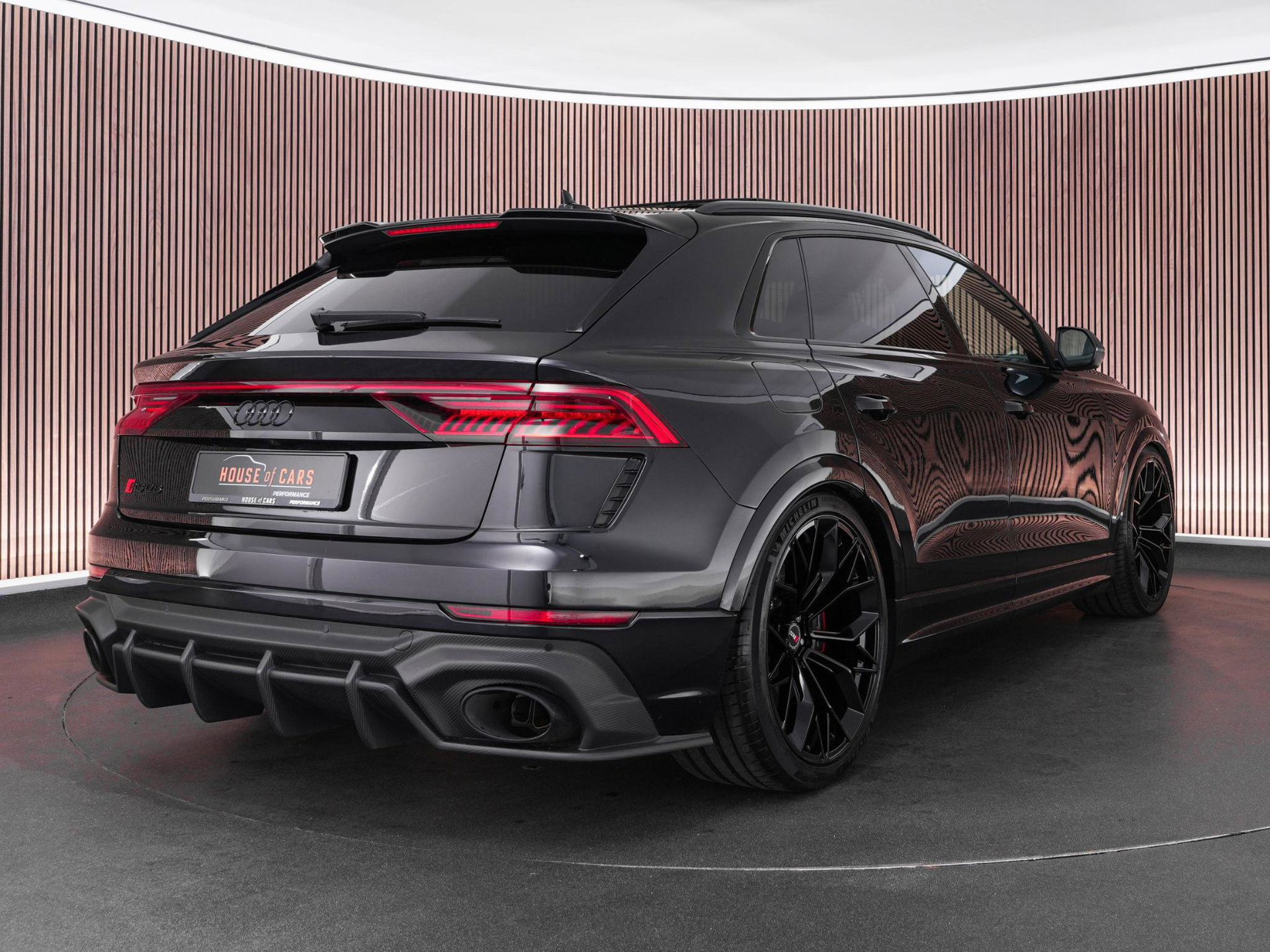 Audi RSQ8 – achteraanzicht