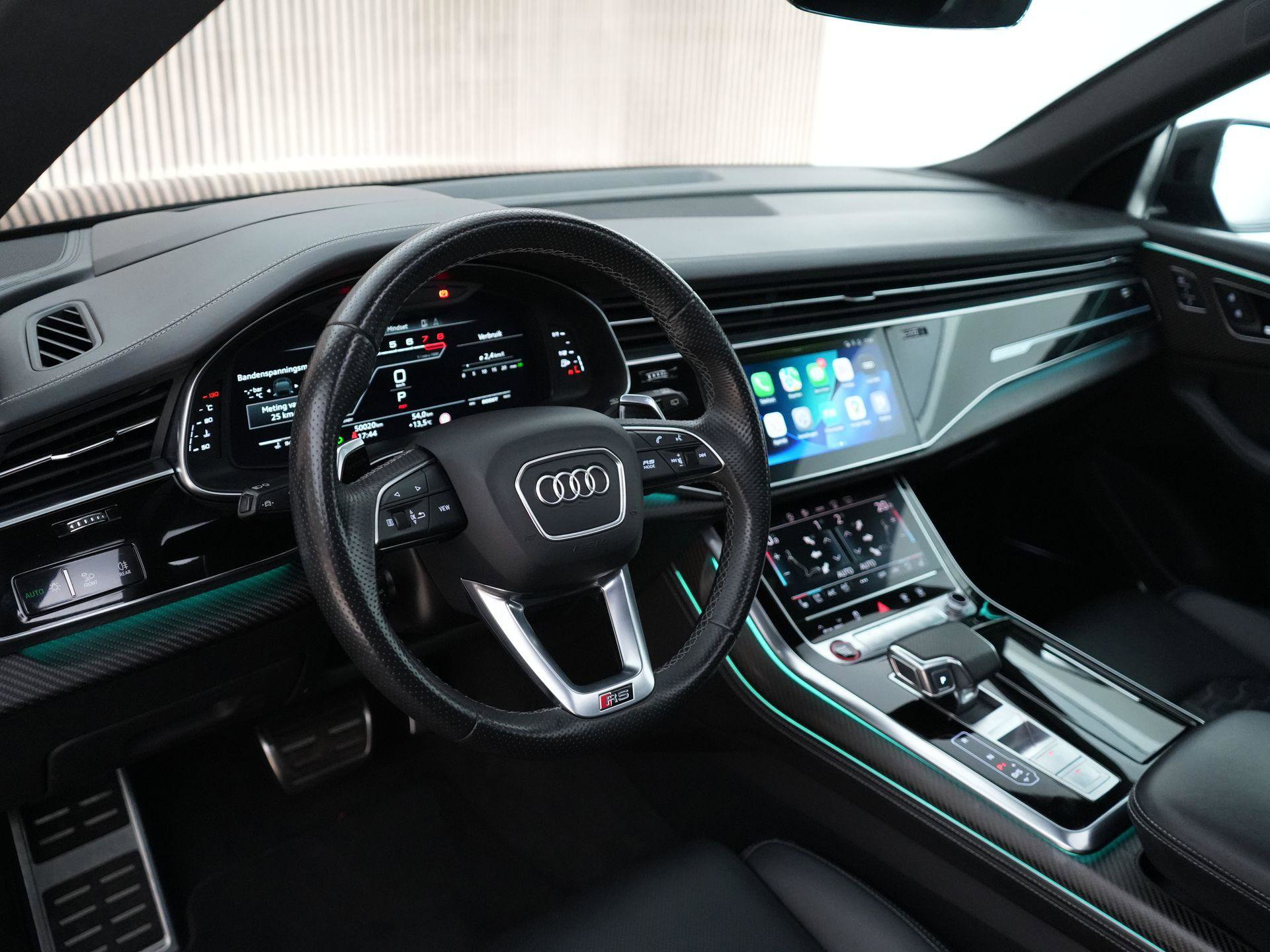 Audi RSQ8 – interieur