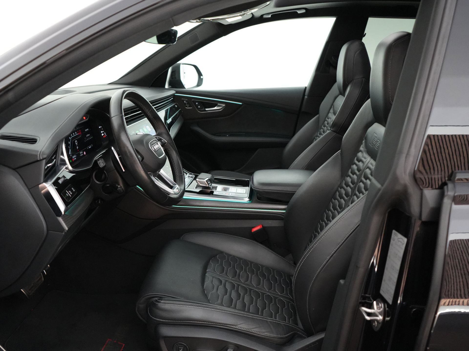 Audi RSQ8 – dashboard