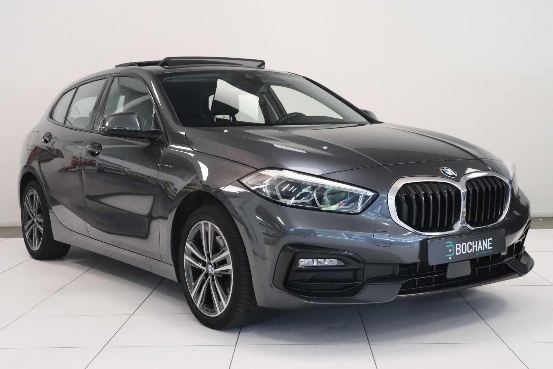BMW 1-serie met kenteken L-051-TB – detailfoto