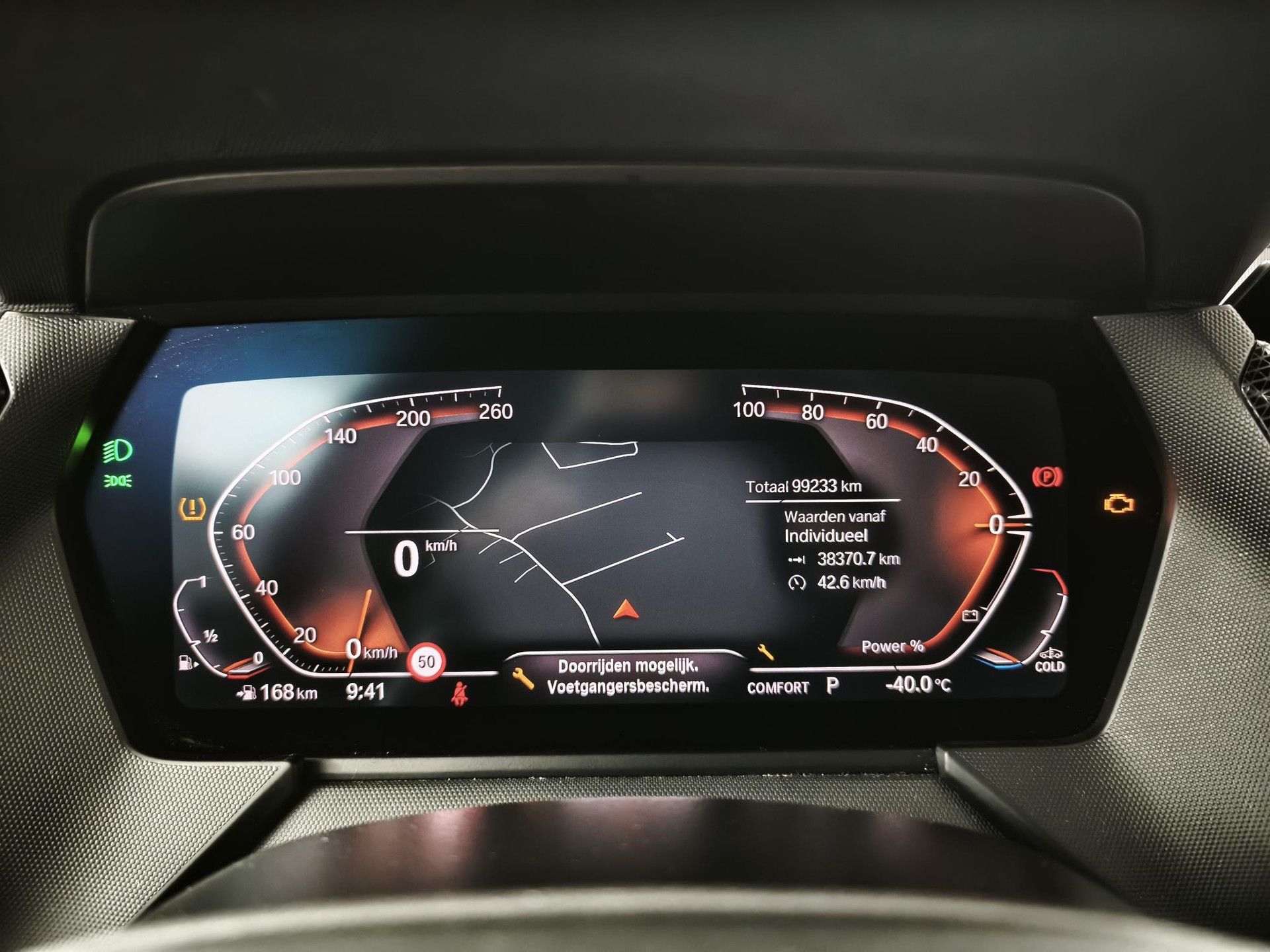 BMW 1-serie met kenteken S-951-JR – dashboard