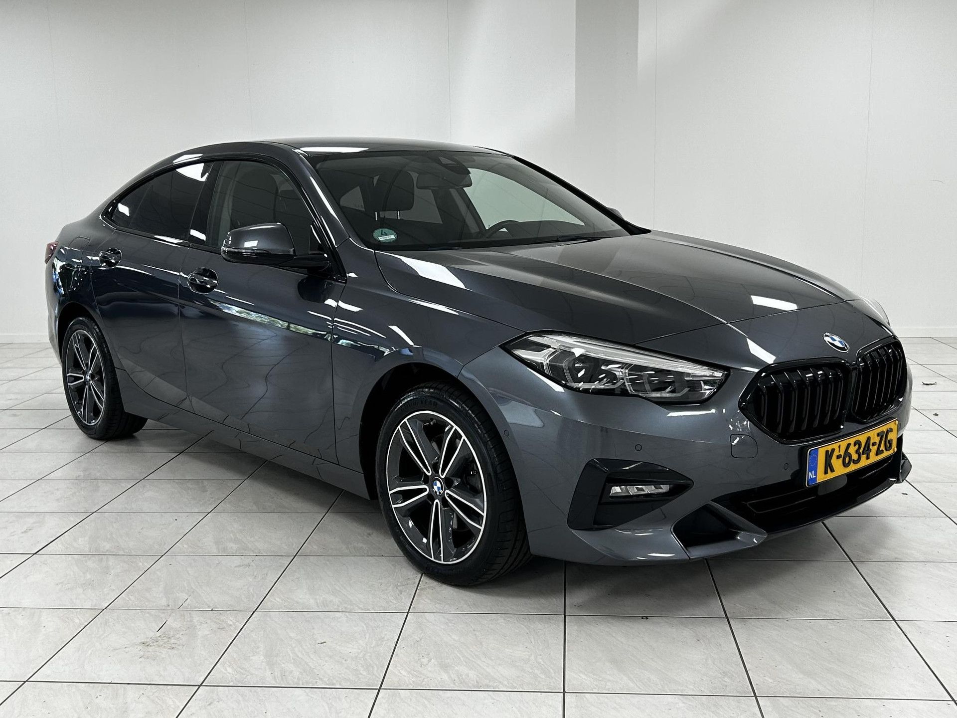 BMW 2-serie met kenteken K-634-ZG – detailfoto