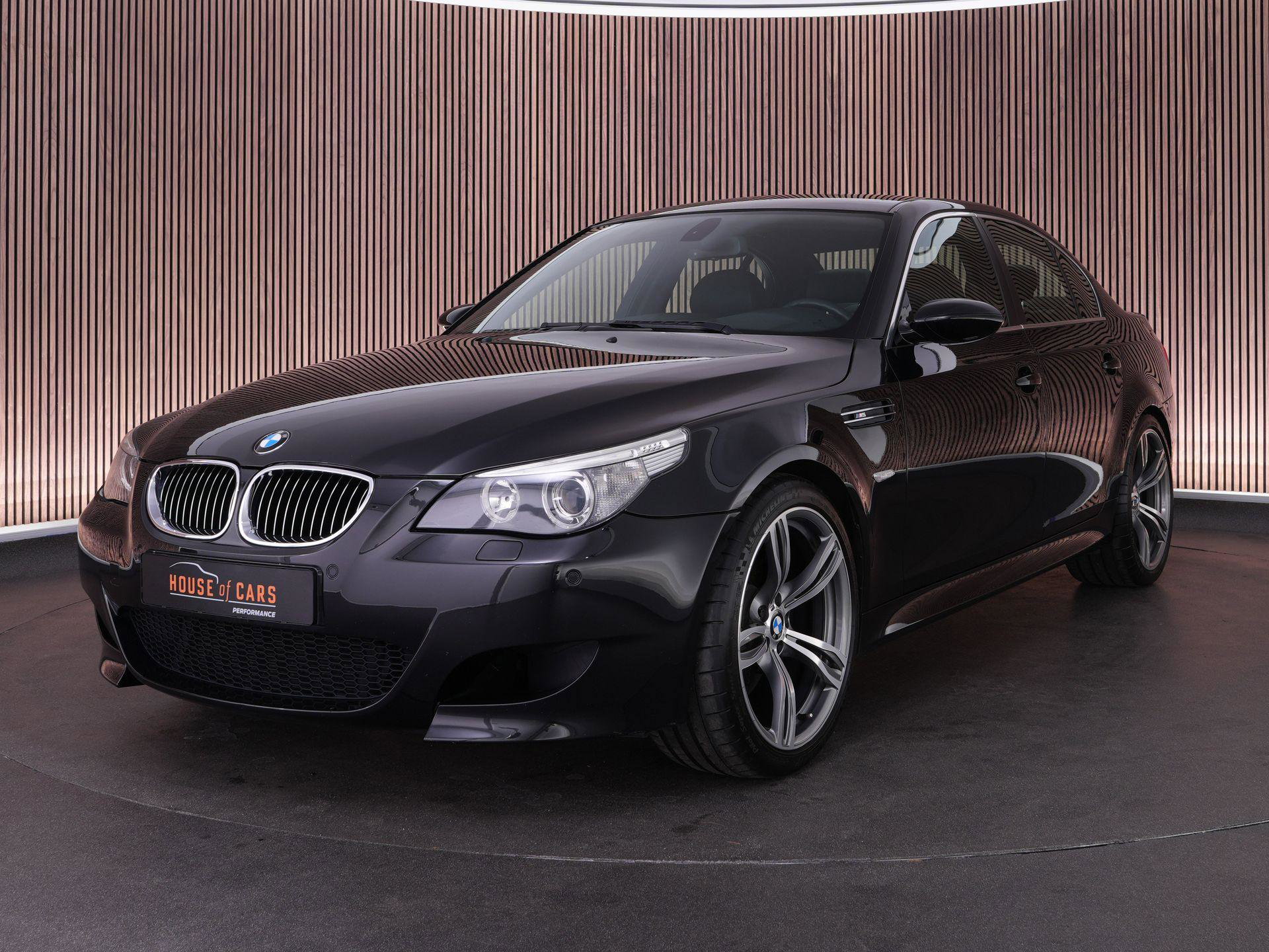 BMW 5-serie met kenteken 2-XGS-89 – vooraanzicht