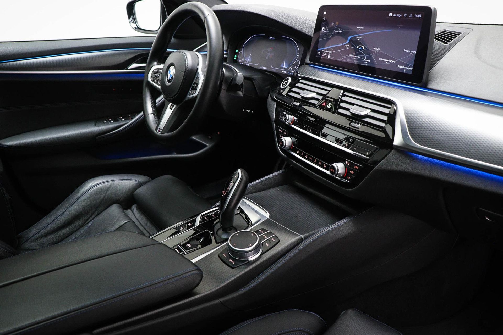 BMW 5-serie met kenteken K-692-XS – interieur