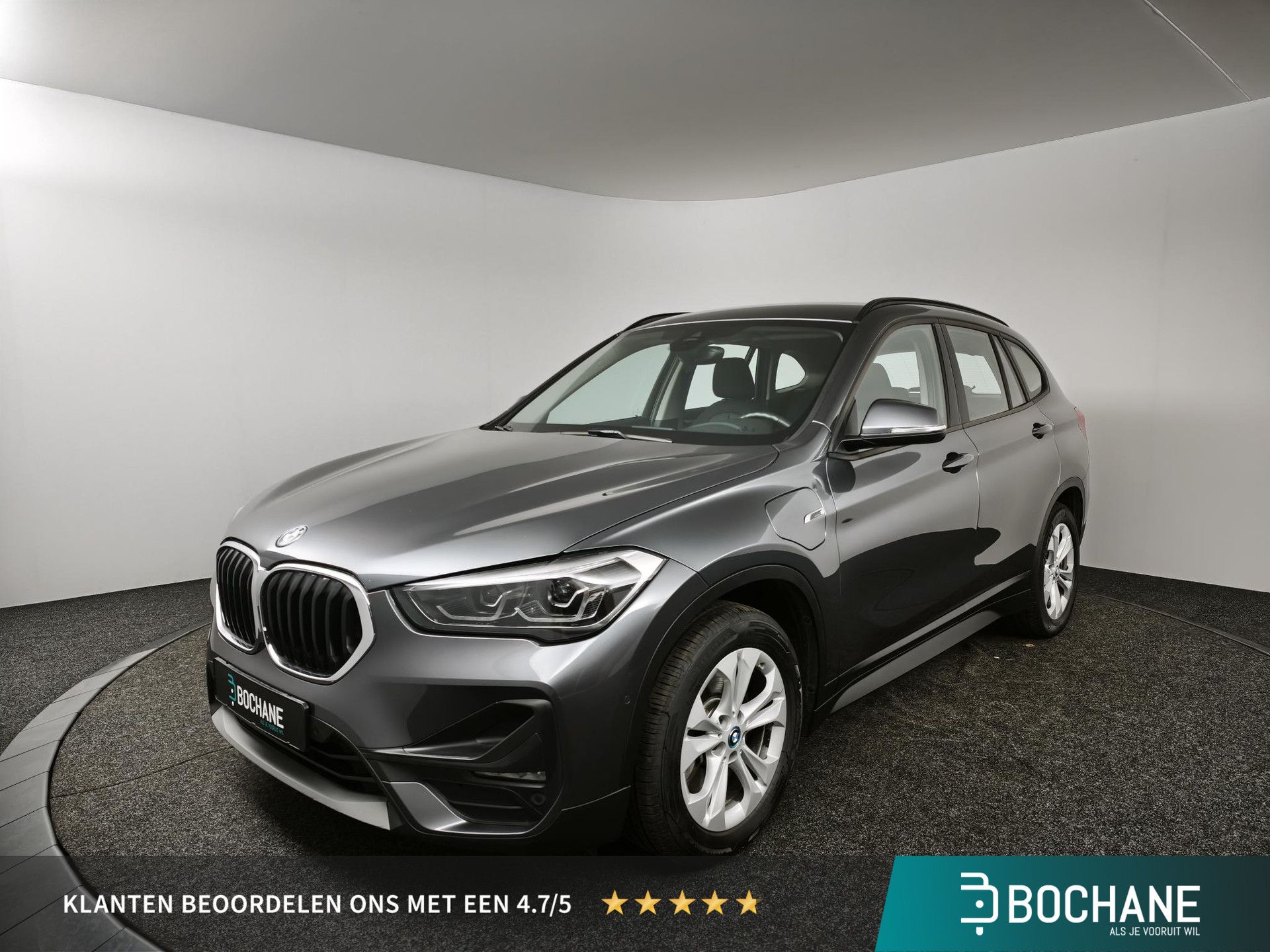 BMW X1 met kenteken KSF-31-H – vooraanzicht
