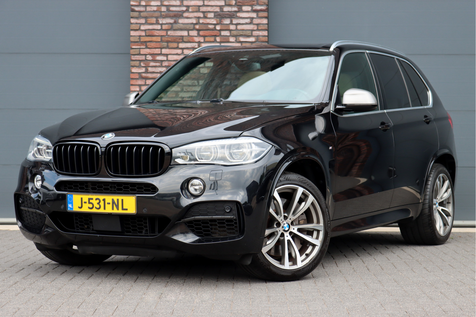 BMW X5 – vooraanzicht