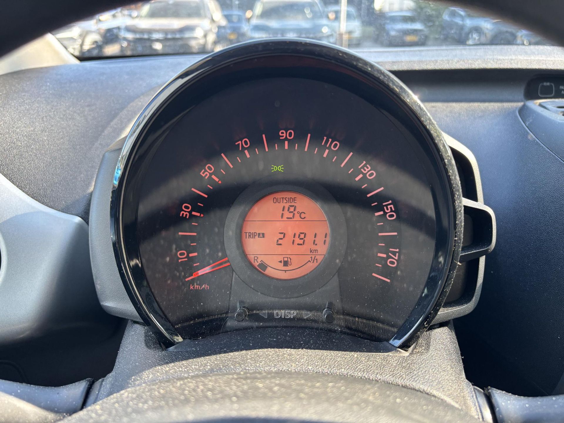 Citroën C1 met kenteken KP-710-V – dashboard