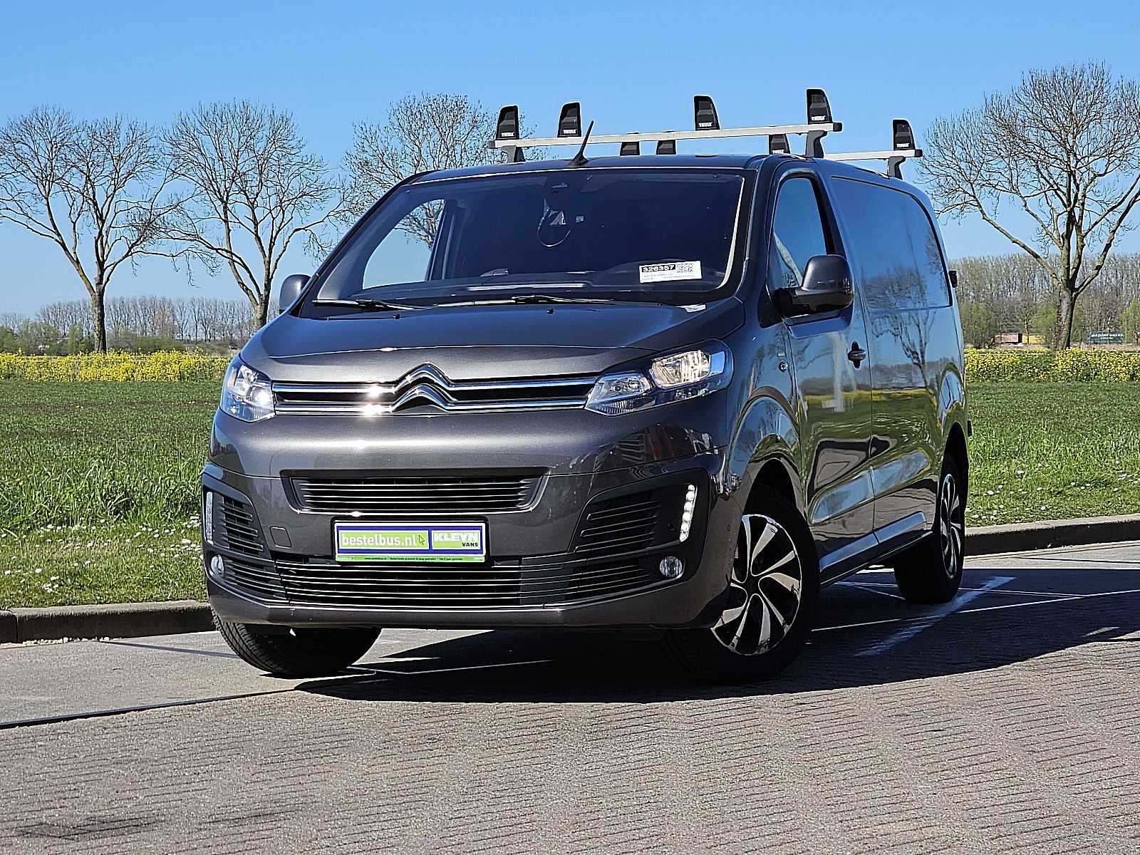 Citroën Jumpy – vooraanzicht