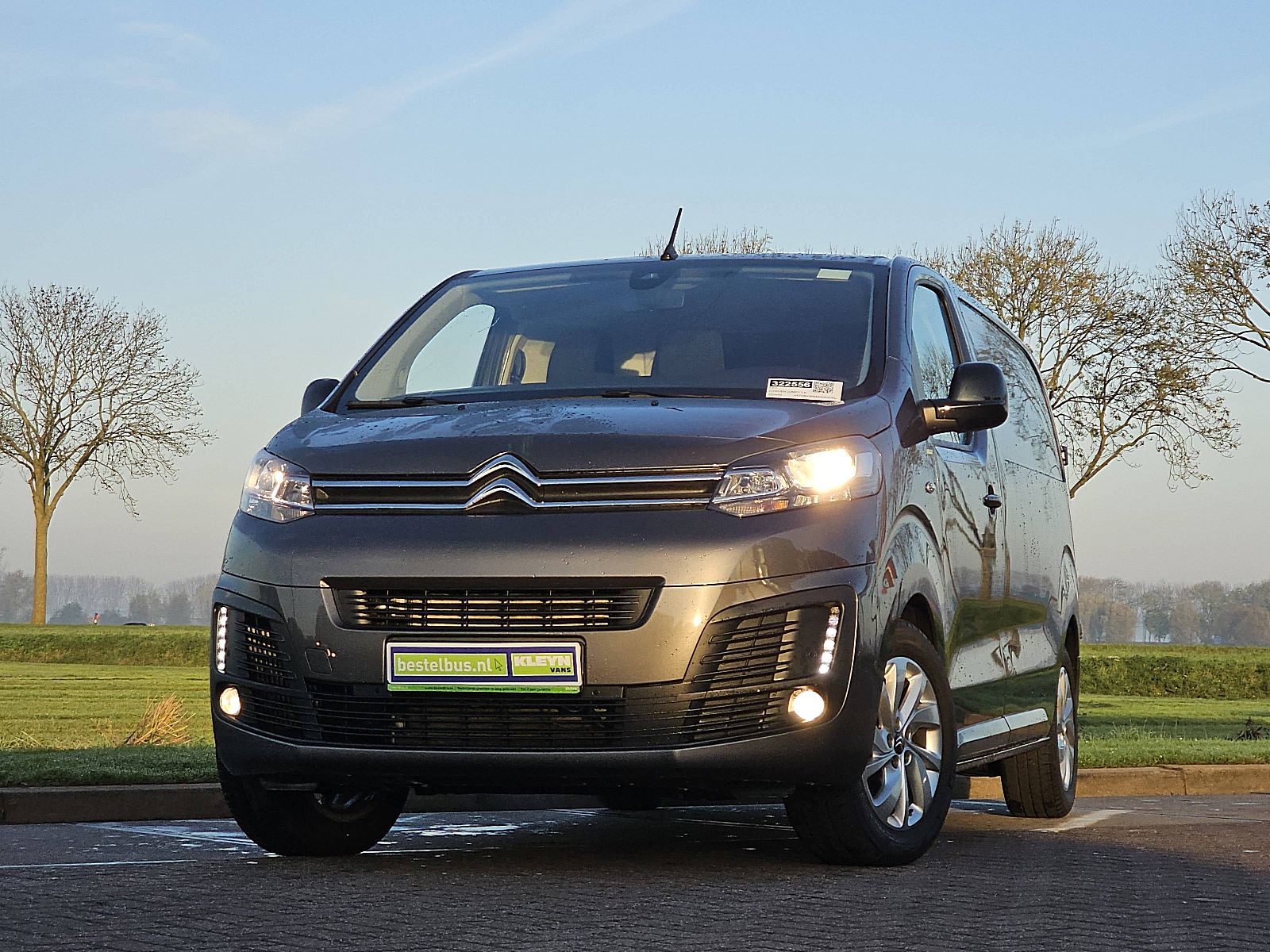 Citroën Jumpy – vooraanzicht