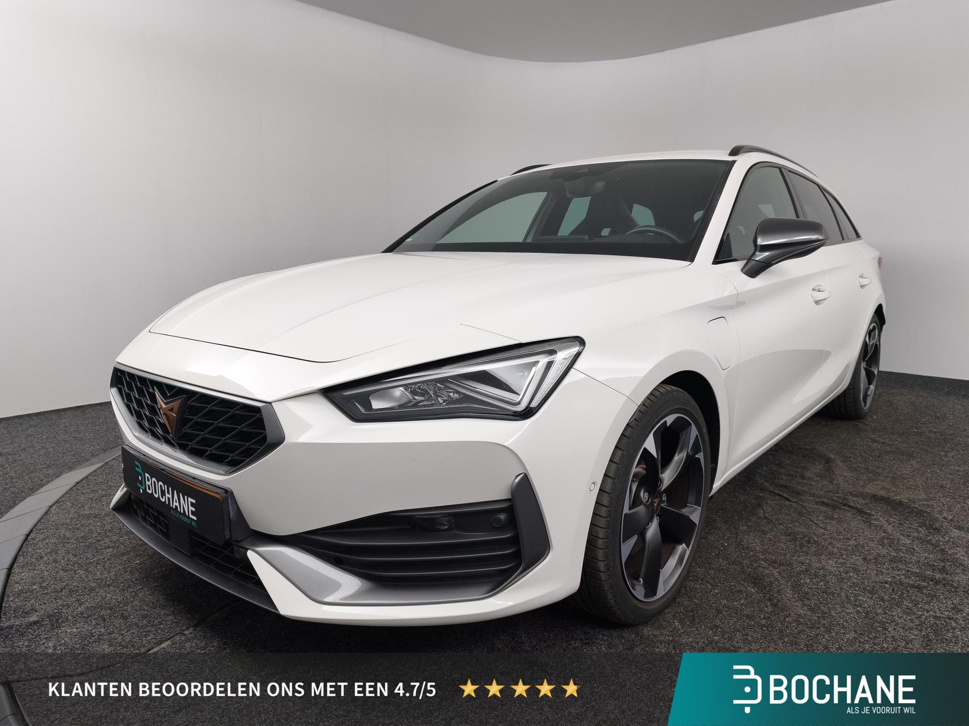 CUPRA LeonSportstourer met kenteken KBT-38-G – vooraanzicht