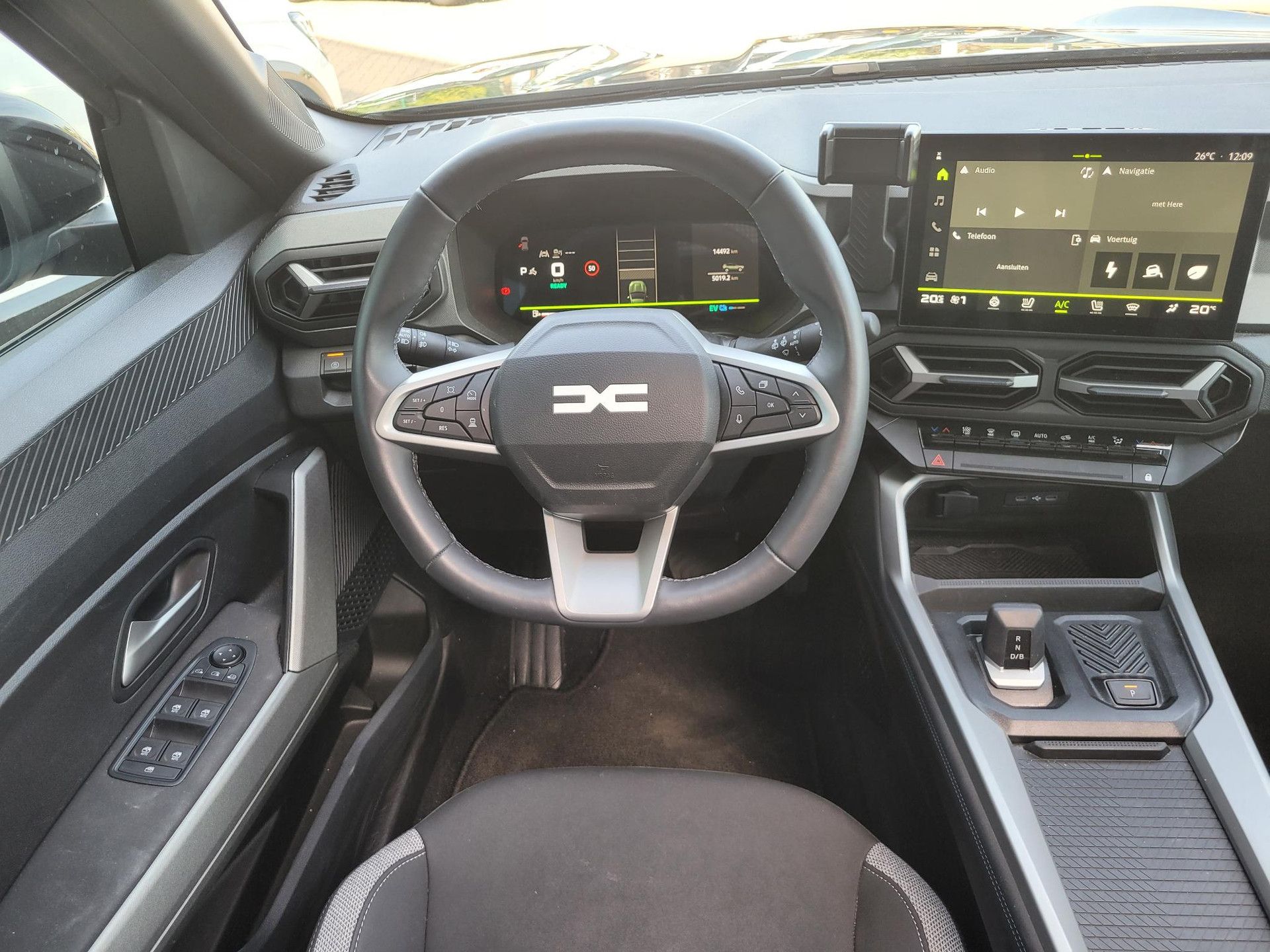 Dacia Bigster met kenteken JZS-66-B – interieur