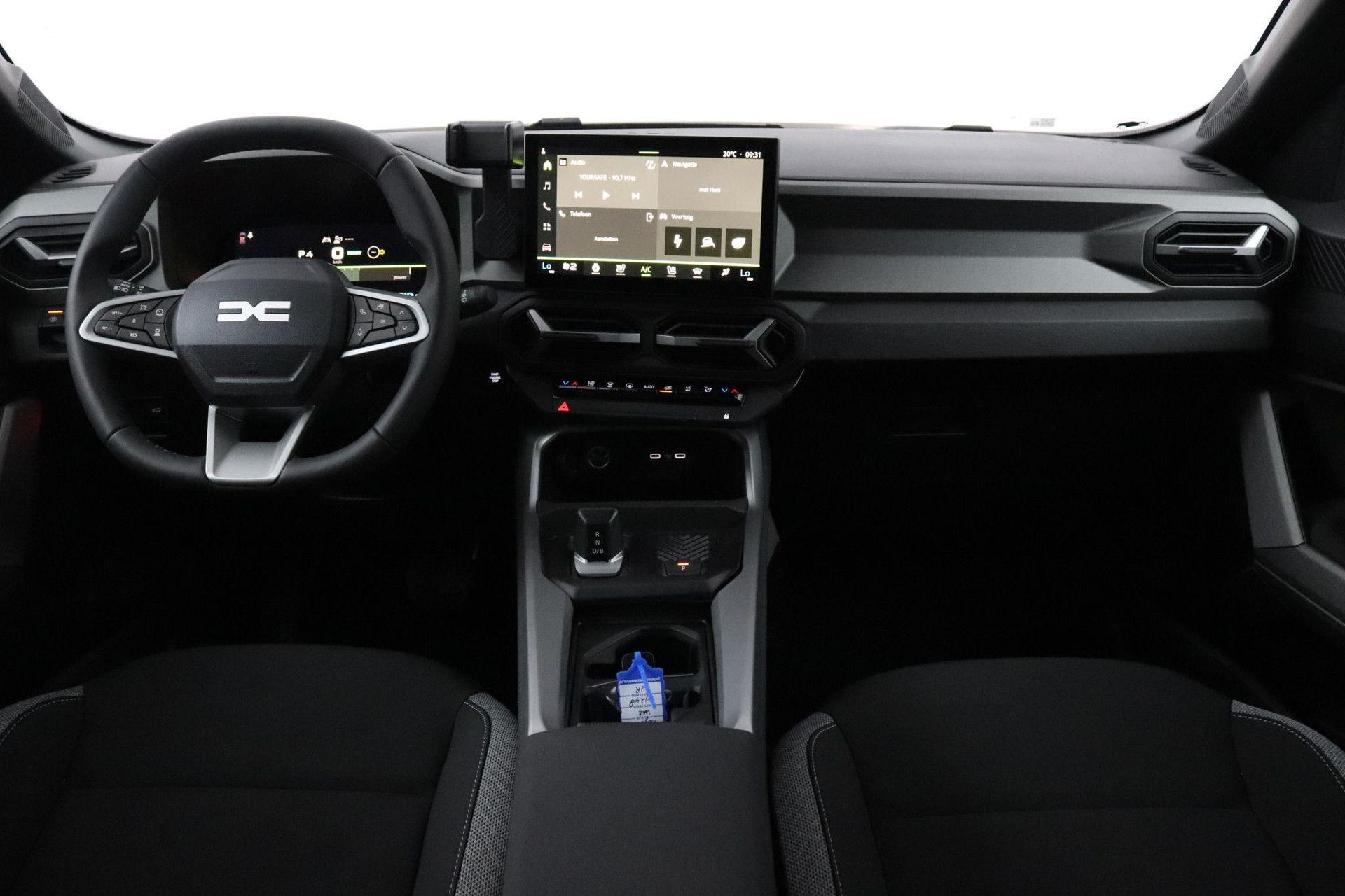 Dacia Bigster met kenteken KNV-88-K – interieur