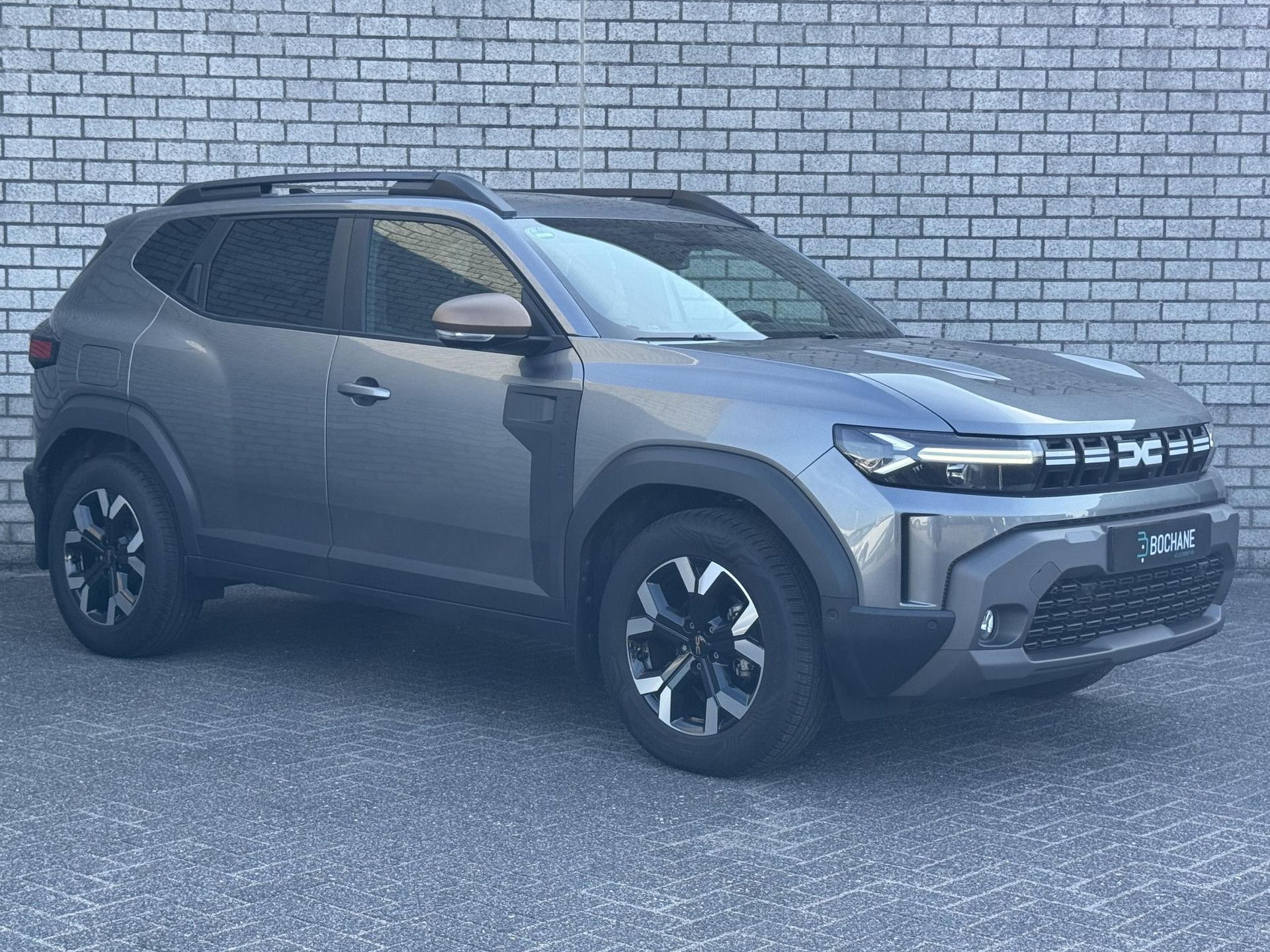 Dacia Duster met kenteken HKZ-47-J – detailfoto