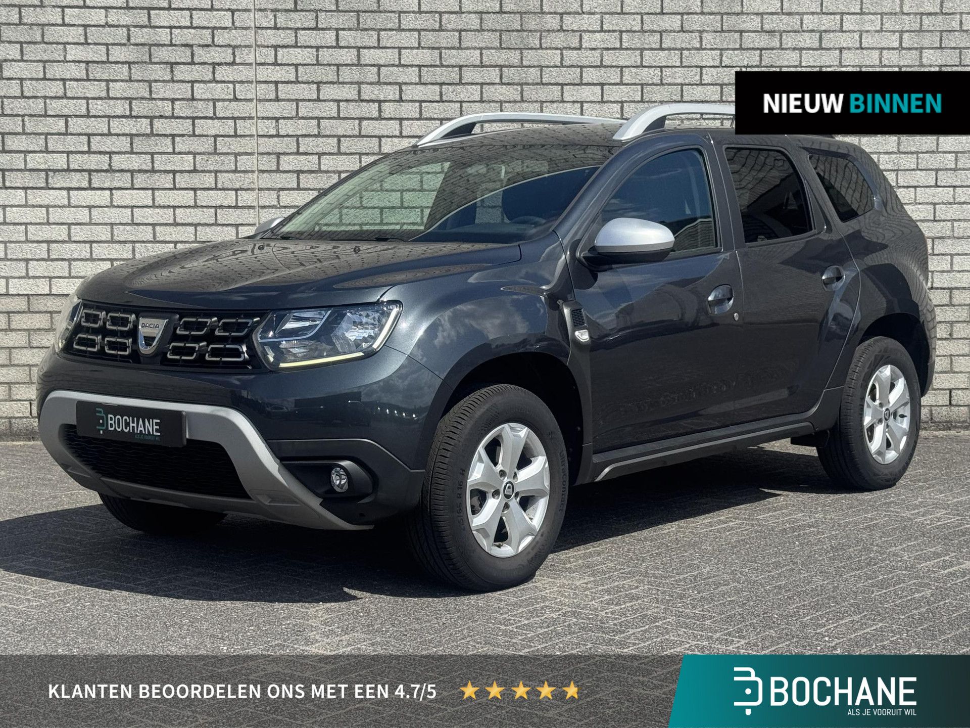 Dacia Duster met kenteken P-232-NK – vooraanzicht