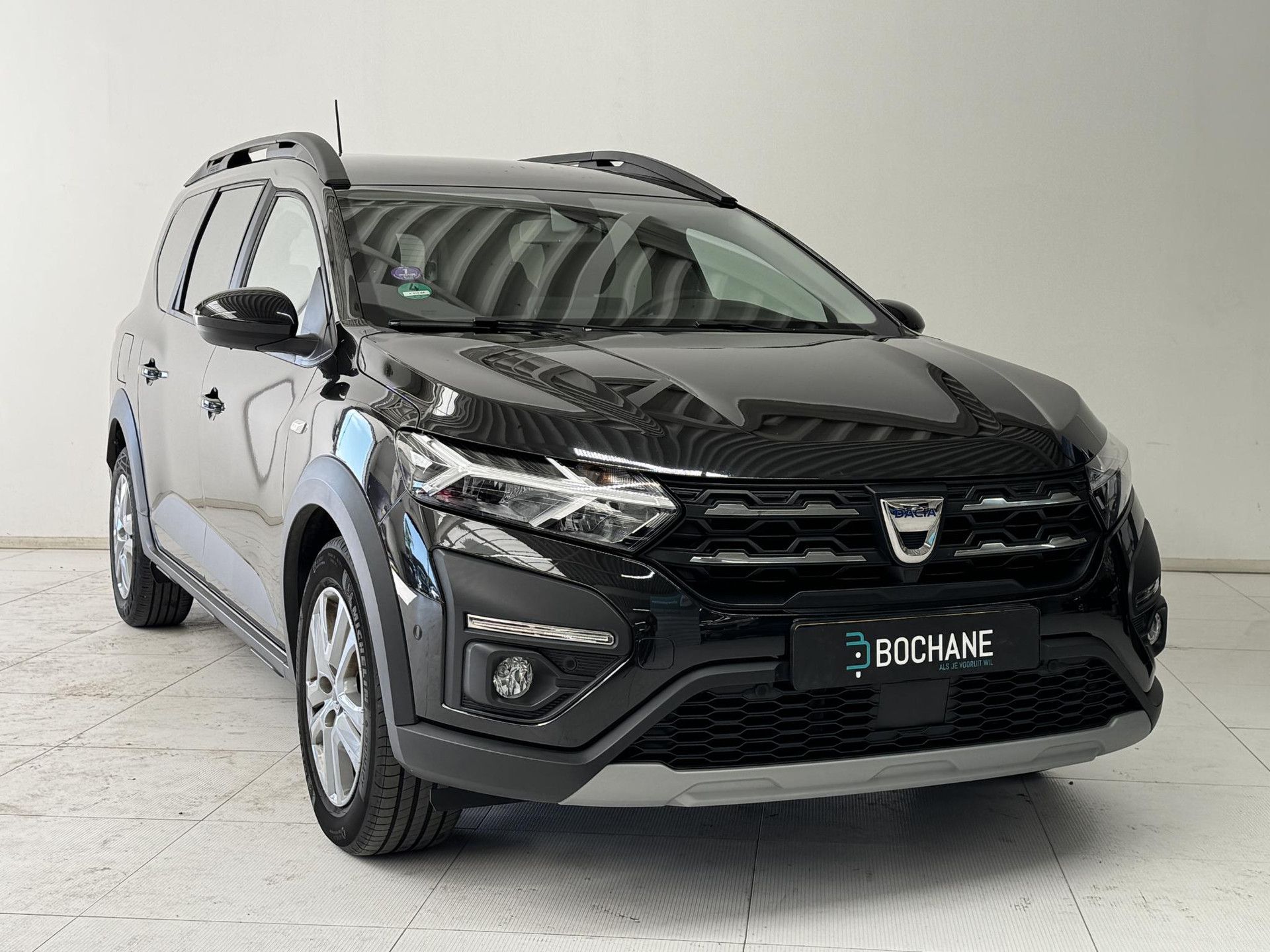 Dacia Jogger met kenteken P-915-ZK – detailfoto