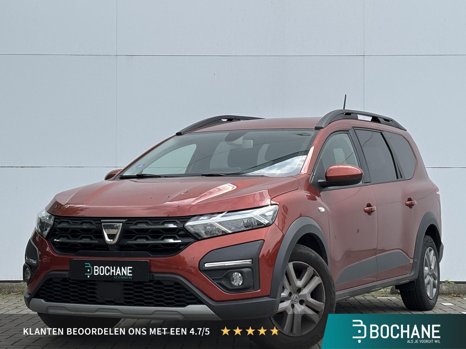 Dacia Jogger met kenteken R-164-HB – vooraanzicht