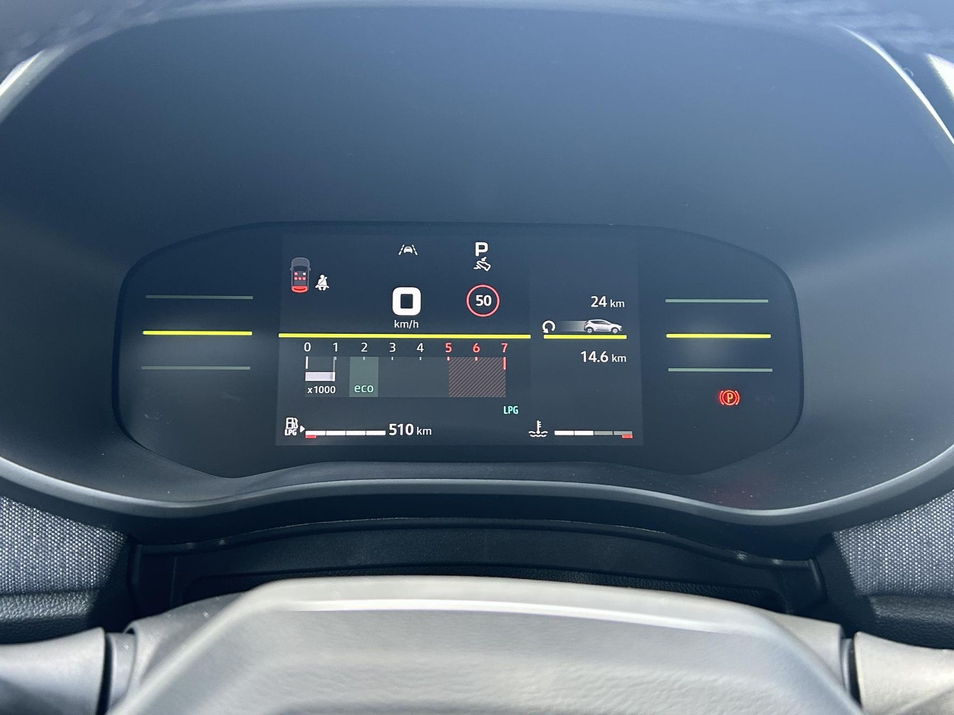 Dacia Sandero met kenteken KNN-58-Z – dashboard