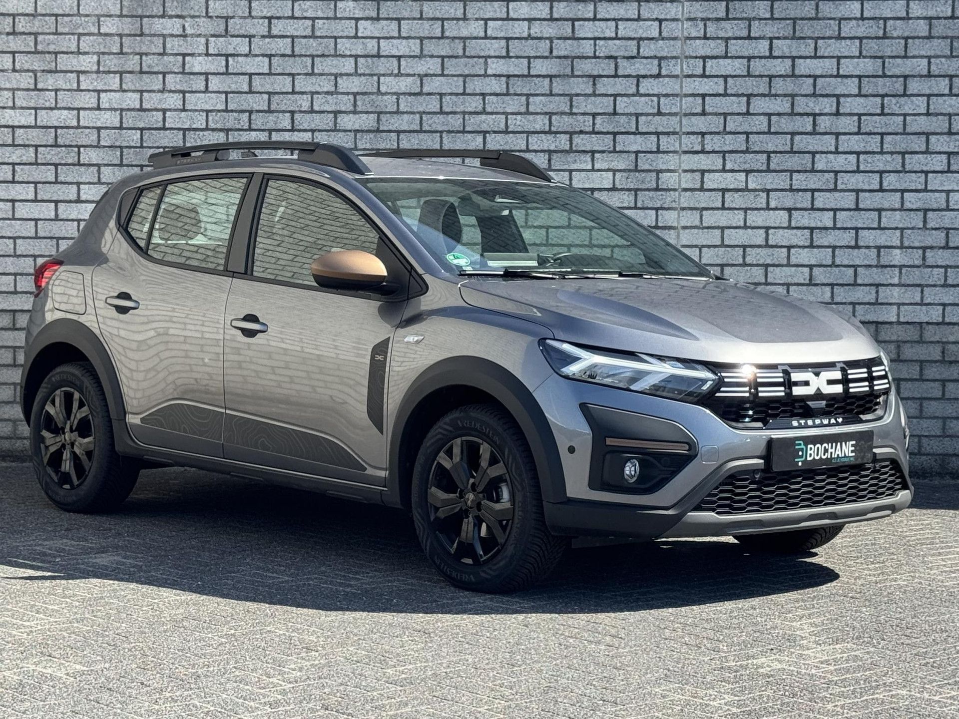 Dacia SanderoStepway met kenteken JHV-16-P – detailfoto