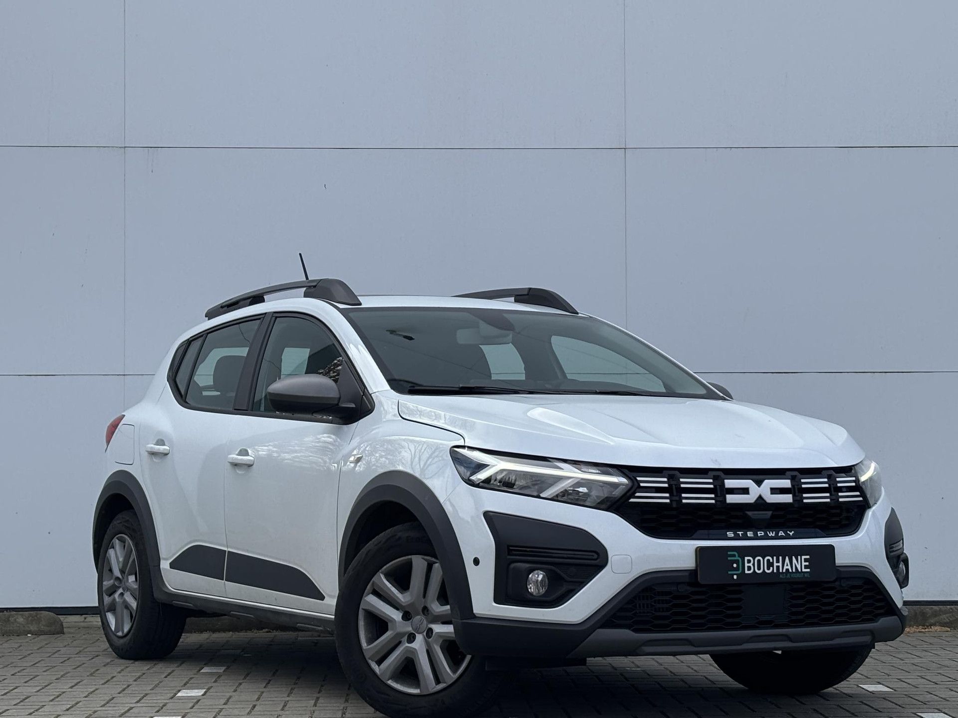 Dacia SanderoStepway met kenteken T-426-BN – dashboard