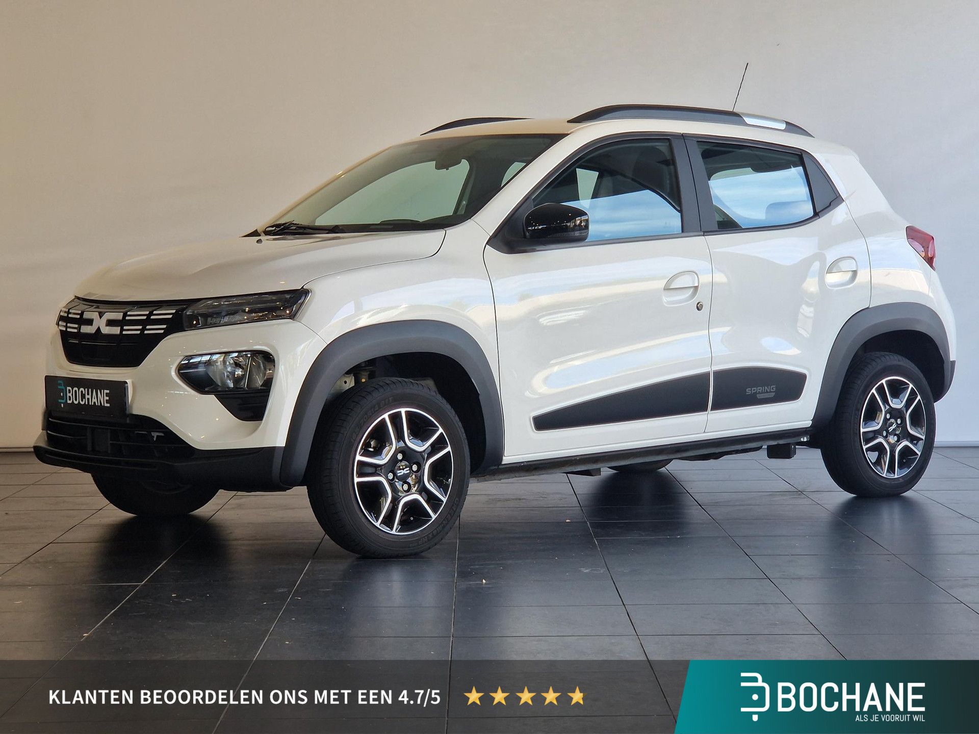 Dacia Spring met kenteken T-166-SJ – vooraanzicht