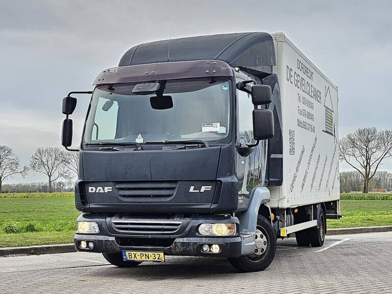 DAF LF financial lease