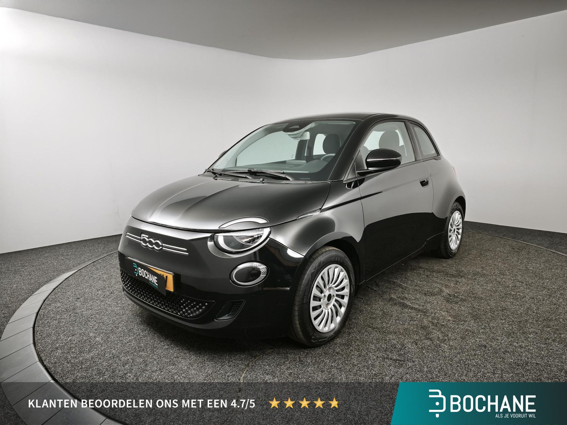 Fiat 500 met kenteken P-401-XV – vooraanzicht