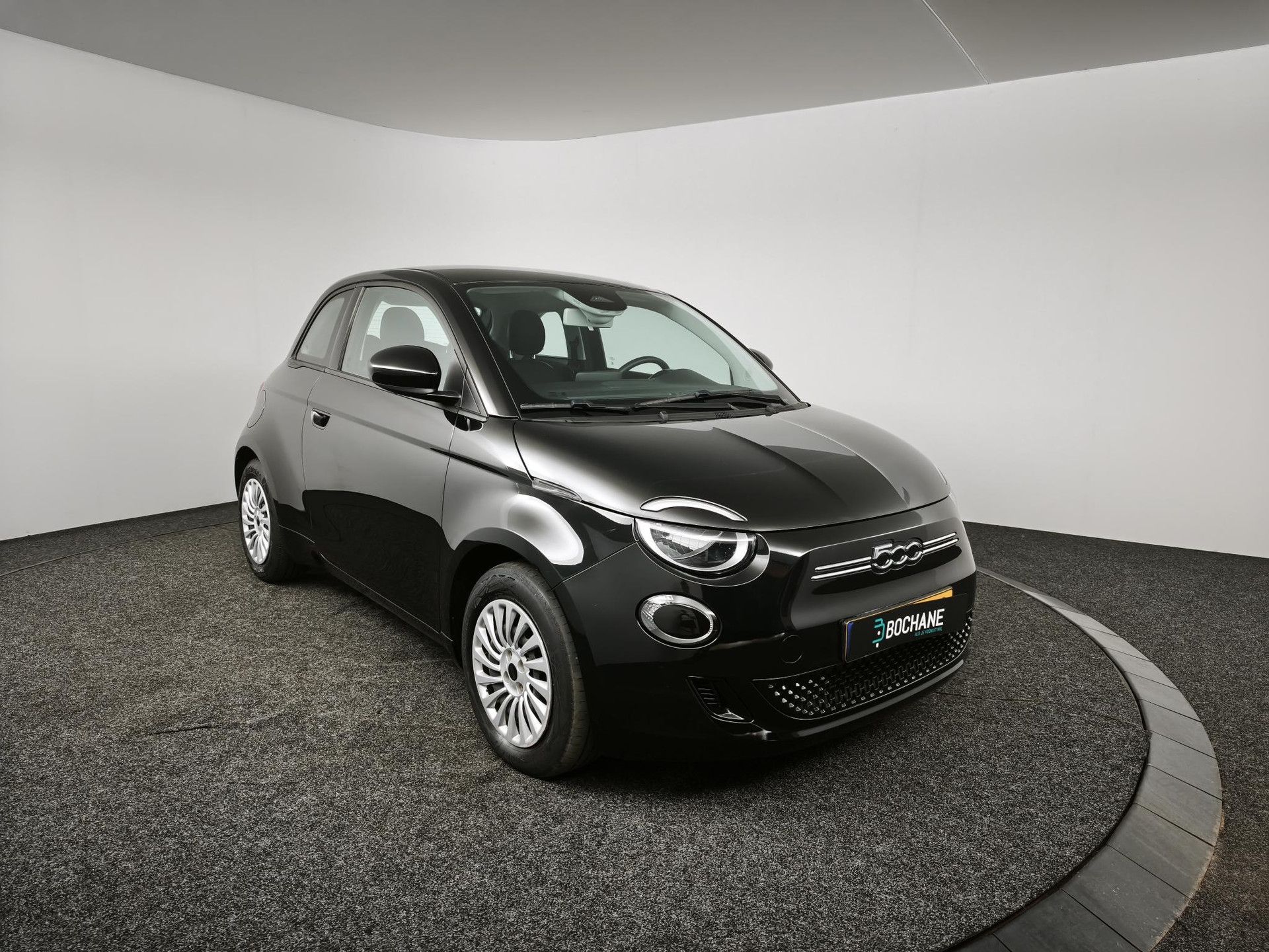 Fiat 500 met kenteken P-401-XV – detailfoto