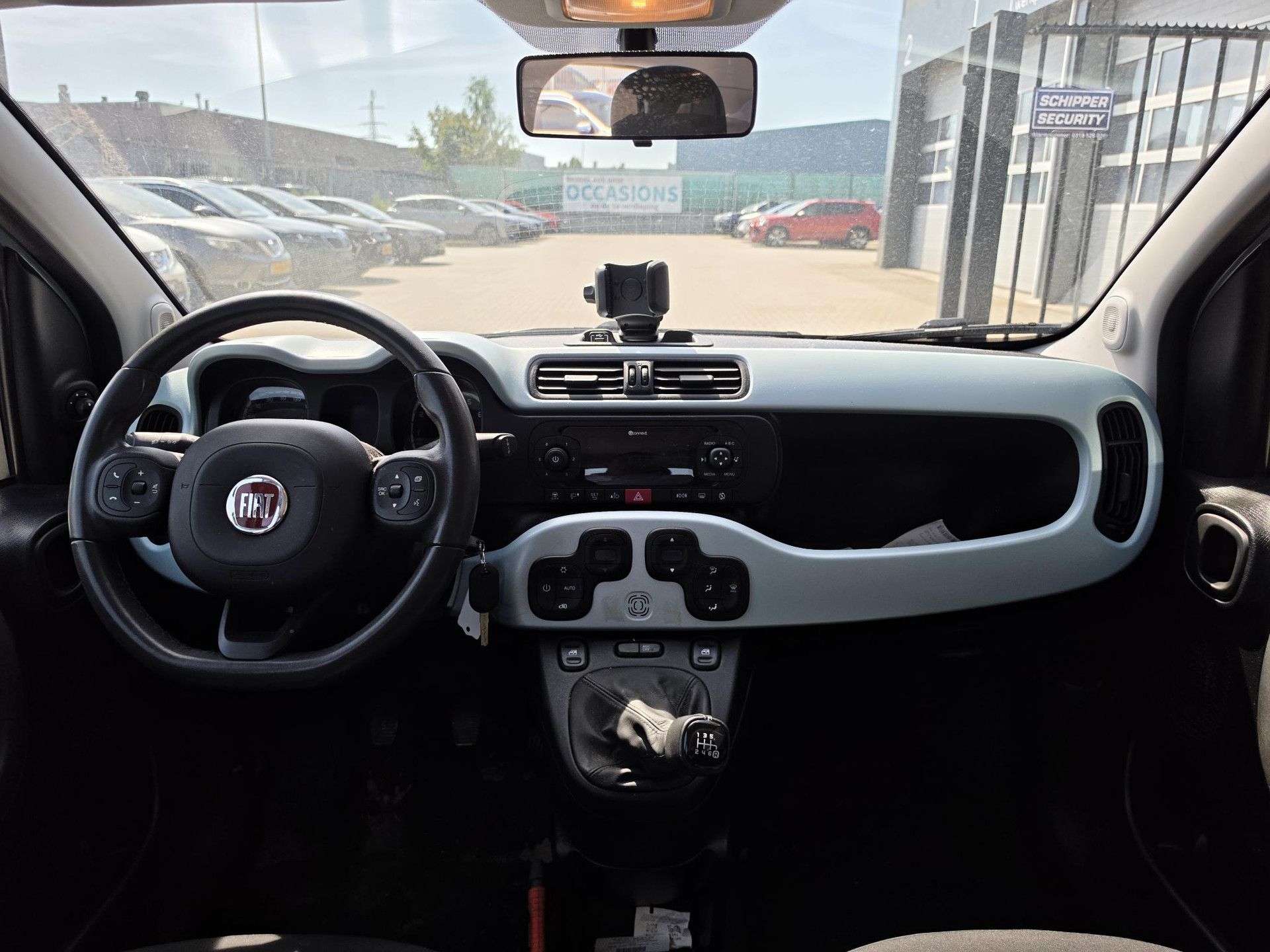 Fiat Panda met kenteken H-752-SN – dashboard