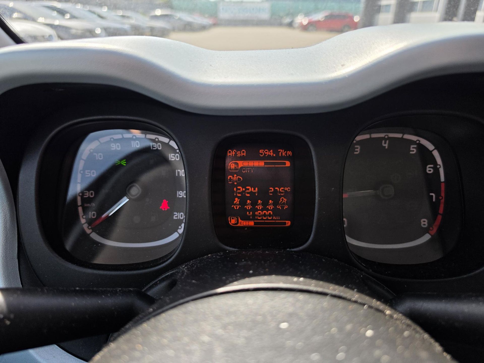Fiat Panda met kenteken H-752-SN – detailfoto