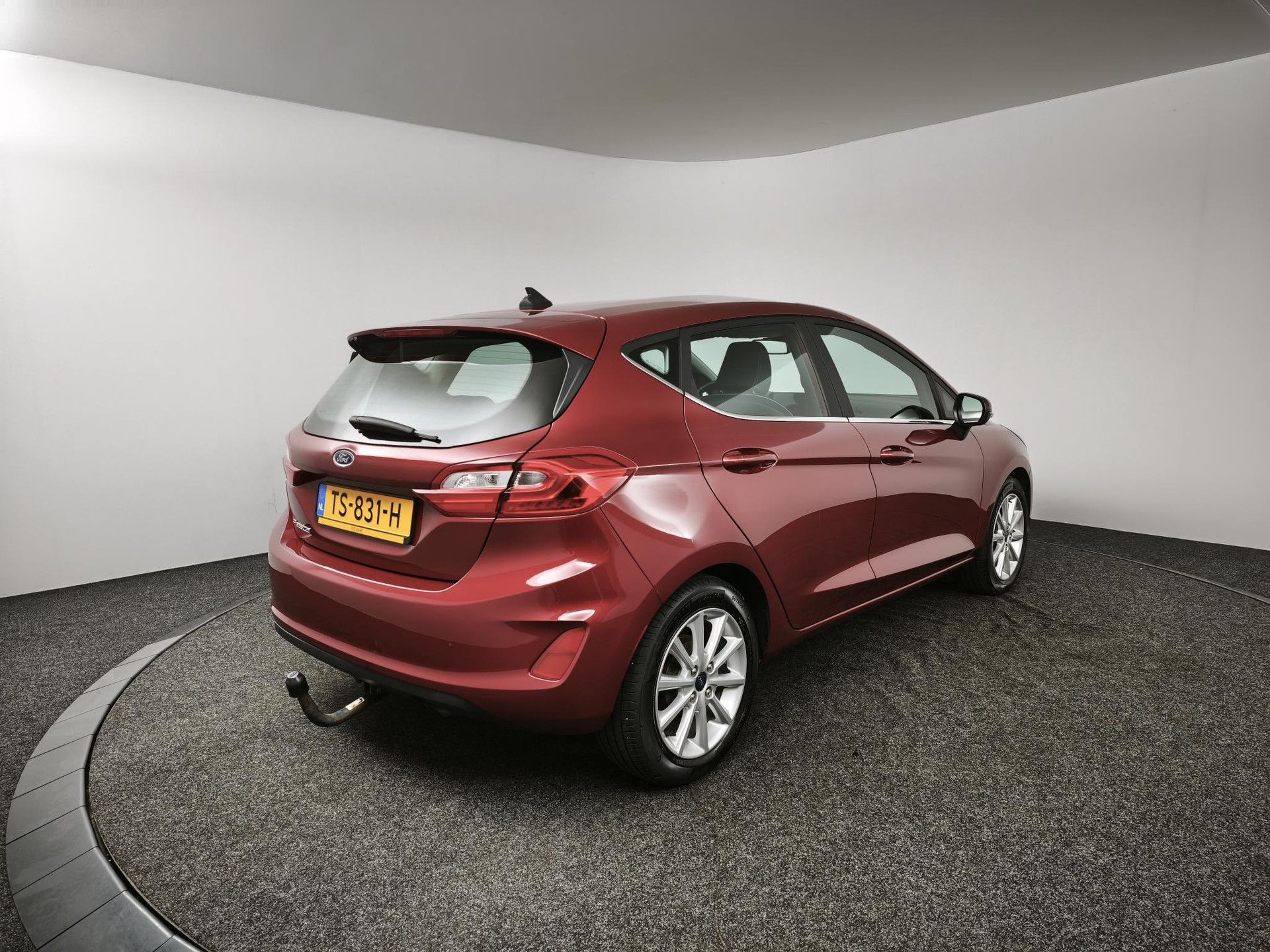 Ford Fiesta met kenteken TS-831-H – achteraanzicht